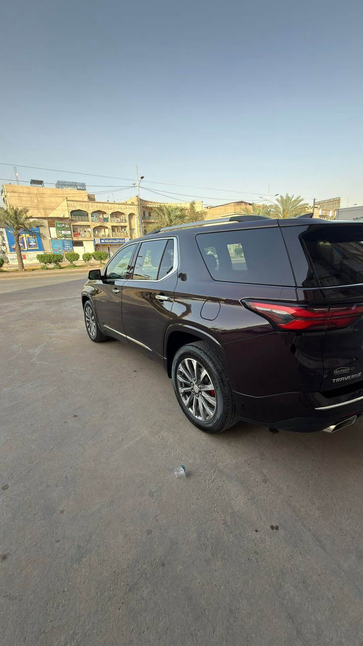 للبيع او مراوس شوفرليت ترافيس بريمير فوول مواصفات 
موديل 2023
* محرك 6 سلندر ( 3600 )
* كير 9 نمر ( 9 سرعات )
* حجم الويل 20 انج 
* باب الصندوق كهربائي و يفتح و يغلق بنظام القدم
* تشغيل عن بعد 
* تدفئة و تبريد 3 قطّع 
* المقاعد الأمامية تدفئة و تبريد
* السترين تدفئة 
* المقاعد الخلفية تدفئة 
* السيارة 7 راكب VIP منفصل
* كاربلي وايرلس
* شاشة قاصة
* 5 كامرات محطية ( 360 ) درجة
* المراية الوسيطة شاشة و كامرة 
* مري الجانية قلاب مع اشاير بالمري
* رادار امامي رادار خلفي مع رادار يمين و يسار 
* اوتو ستوب إطفاء تلقائي في الوقوف المؤقت 
* السقف فتحتين
* 10 سماعات من شركة بوز Bose
* 4 بصمات 
* المقاعد جلد لون بيجي
* داخل لونين اسود و بيجي 
* السيارة حادثها امامي حاملغ و بنيد 
* صور الحادث موجود بالمنشور
* اني مستوردها بيدي
* ماشية 68 الف كليو 
*تراي للبصرة روحة روجة
السعر 250 قفل 
مكاني بغداد البلديات
*********** بغداد, العراق
