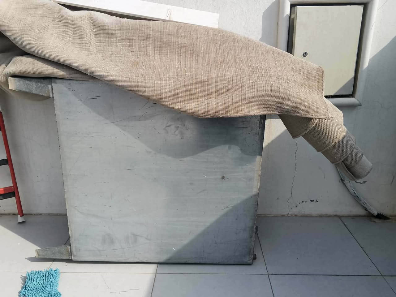 لةبةر بيوةعدي كريار بوستي دةكةمةوة  كةوانتةرةكة لوكة بان كاشية شوين سةلاجةي هةية  سعري500هةزار مةعرةزةكة دةست كردة   شتي دةرةجةيةكة سعري 300هةزار  تةنكي نةوتةكة 65هةزار دارسنةوبةرةكة 40هةزار   لةكةلارم مامؤستايان  ئةدمني گول وةريگرة  ***********
