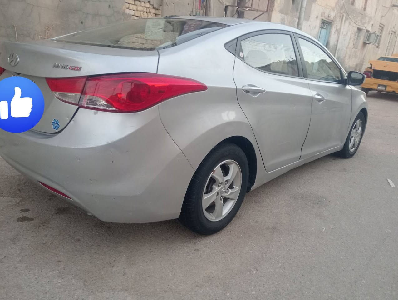 لبيع جاهزا من كلشي السعر 38 وبيها مجال مكان السياره ناصريه مركز شراي اتصل *********** وتساب موجود
