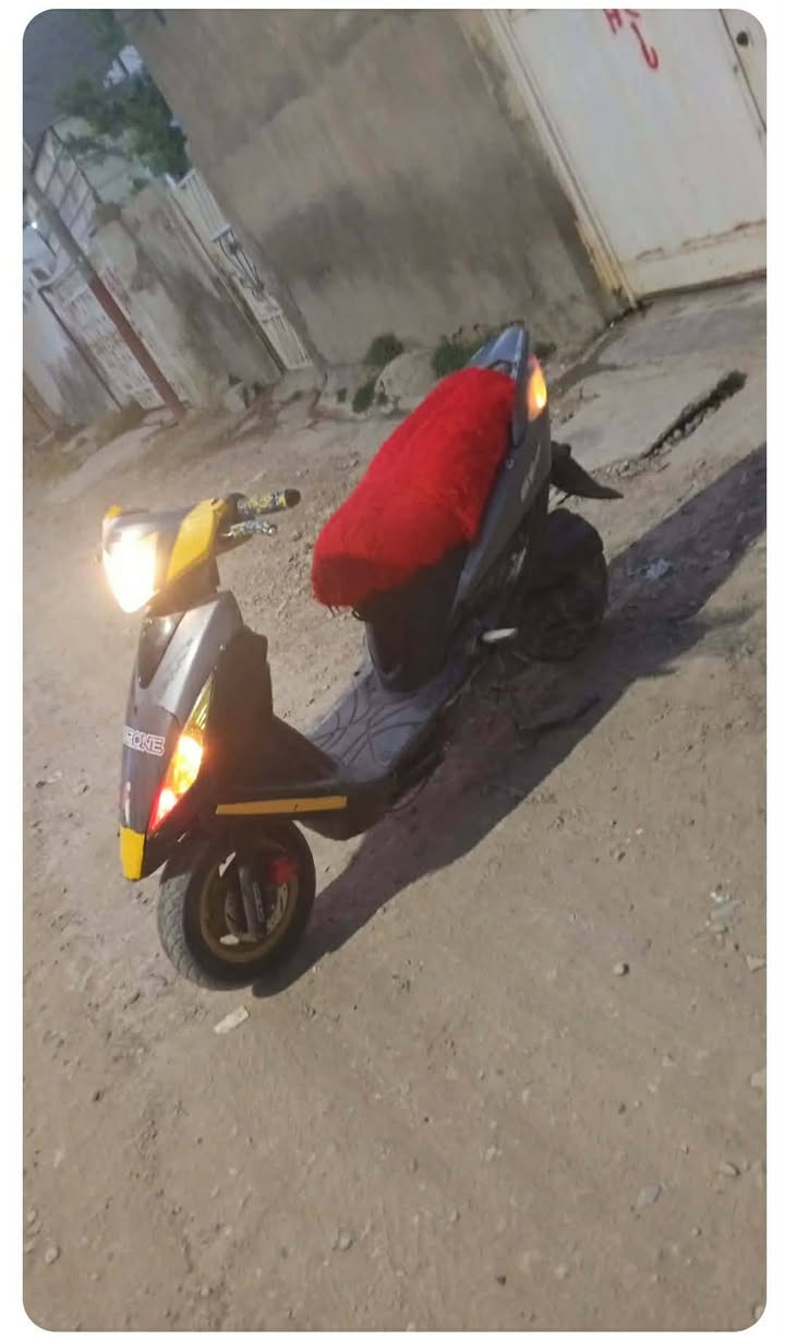 دراجه بيع ومراوس بكير اوراق؟ 
سلام عليكم دراجه سعرهه 225 بيهه مجال شي قليل مذب ربع عليهه دراجه كامله من كلشي عله اخر حبايه نكره سلف محركه يخبل مكان بعقوبه الرقم ***********
