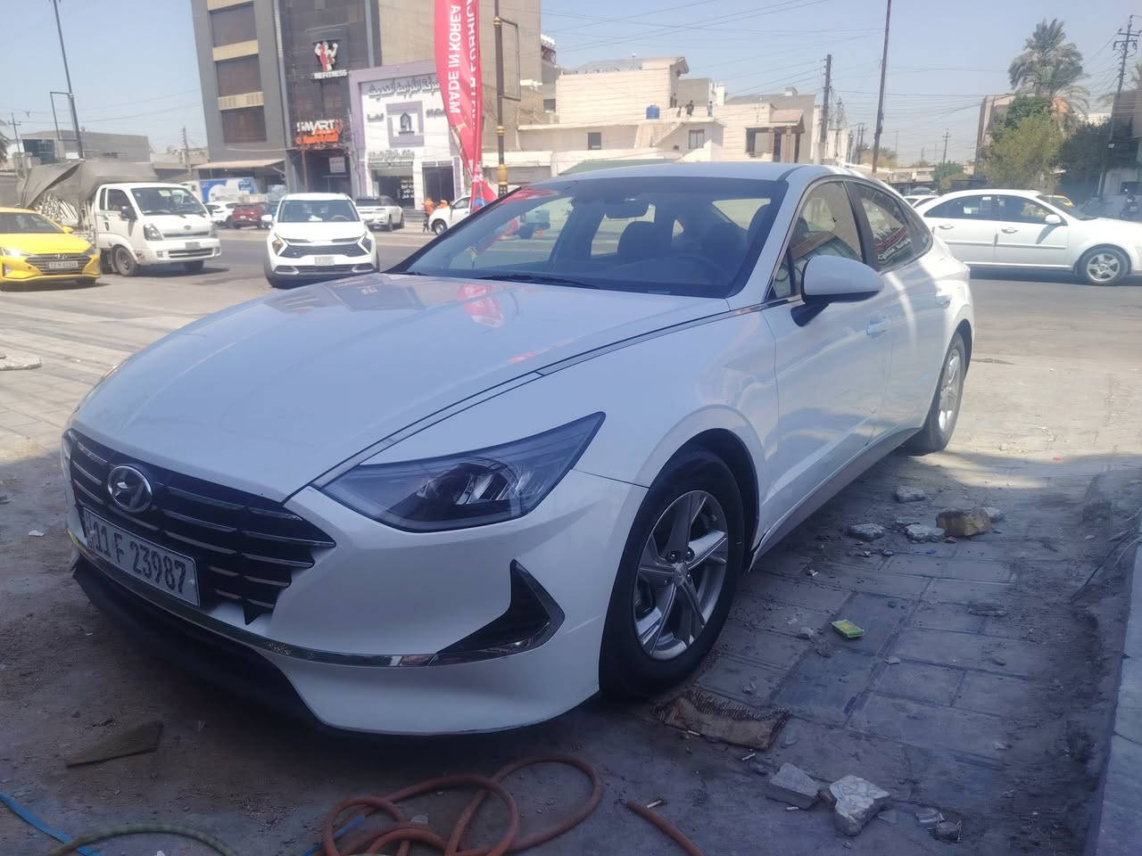 سلام عليكم سوناته موديل  ٢٠٢١ وارد أمريكي سياره بيها بنيد وجاملغ بدون دواخل بيها قطعتين سياره جديده مواصفات شاشه كامره تحكم لادرات امامي خلفي  نقطه عمياء عند الاقتراب سبورت ساره محرك  ٢٤٠٠ دوش محرك وكير عله وضع شركه ماشيه ٩٠ تبريد وصدر بلفلين وتخم تاير جديد كلوب بدشبول ممشتغل شياره بحاله جيده سنويه  وهزه ورقام جدد العنوان بغداد سيديه  سعر ١٤٠ وبيها مجال  لطيبين *********** ***********
