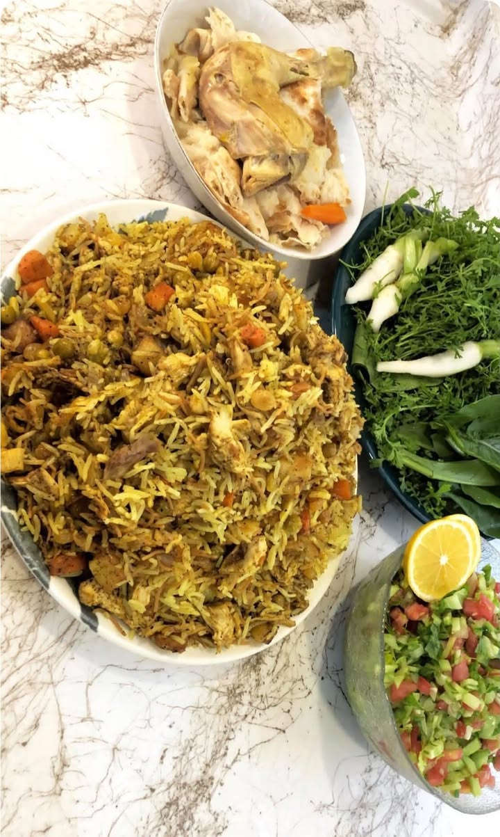 حجز مسبق • قبل يوم • توصيل داخل وخارج