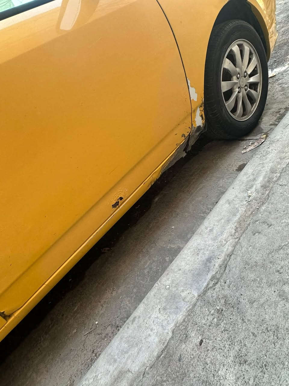 سلام عليكم بي وادي ج3سياره حلوه وجهازه نقصها بس فريز مال تبريد كير مكينه خير من الله صدرها حلو بس يرادلها شويه ترتيب سعر39وبيها مجال قليل مكاني بياع تقاطع درويش حي تراث رقمي ***********
