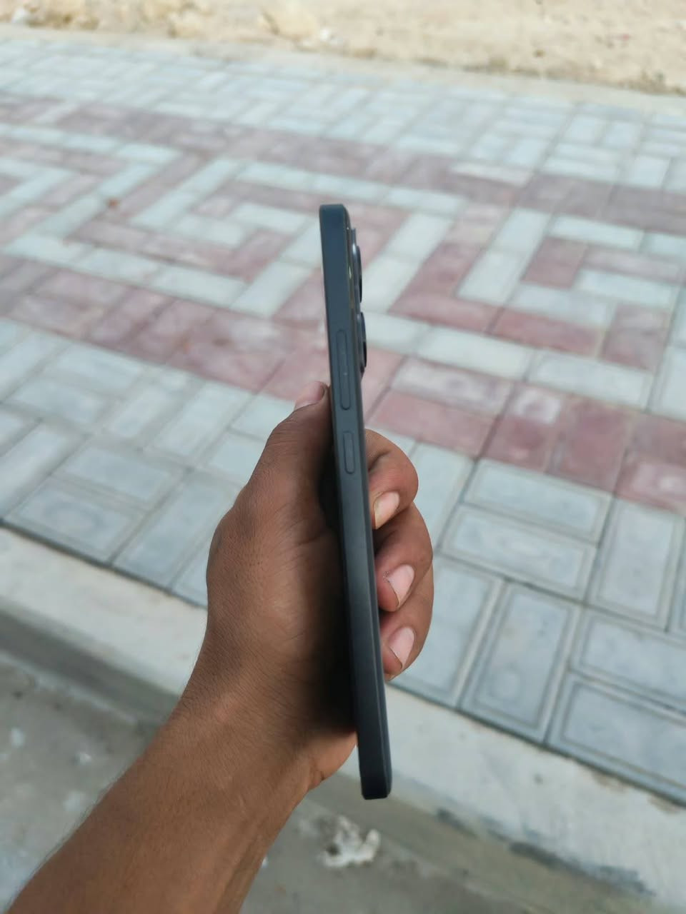 للبيع POCO X6 Pro 5G 
الحالة: نضيف 100% بدون عيوب 
المواصفات:
- الرام: 12GB
- الذاكرة: 512GB
- المعالج: Dimensity 8300 Ultra للألعاب
- الشاشة: AMOLED 120Hz
- الكاميرا: 64MP OIS + تصوير 4K
- البطارية: 5000mAh شحن سريع 67W
- النظام: HyperOS 3.0 + Android 16
- اخر تحديث امان: 2026-04-01

الملحقات: الجهاز فقط بدون كارتونة
السعر: 450,000 دينار وقابل للتفاوض البسيط
المكان: كربلاء المقدسة 
للتواصل: [رقم ***********وساب أو خاص
