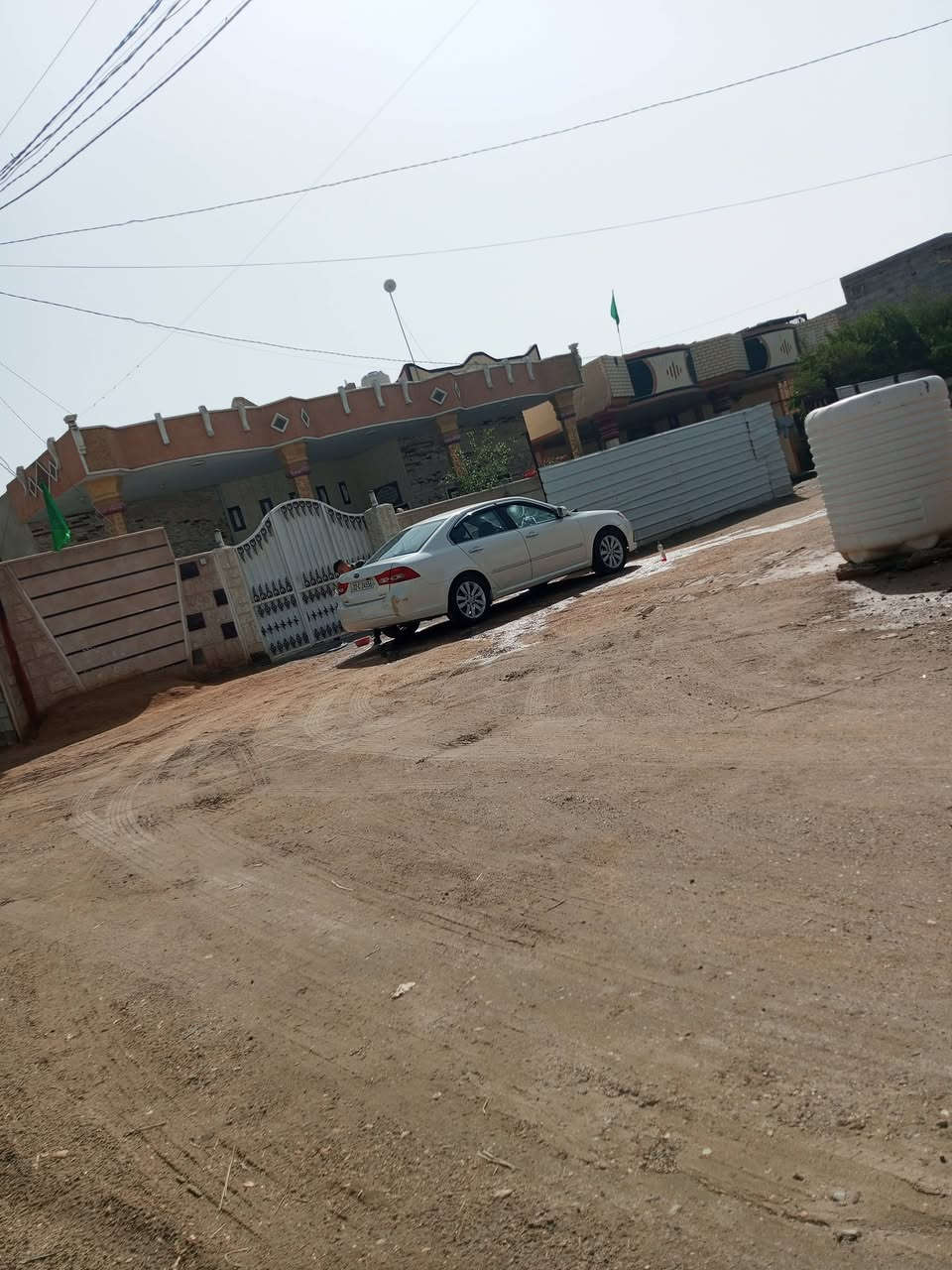 سياره ابوبتيمه موديل 2009خليجيه مكينه 200 السياره تخبل والله مال بيت وعله ايدي بس لئن محتاج افلوس يشهد الله سياره مال جناي وربع ماذب عليهه اشاير بالمري شاشه تحكم استيرن السياره حلووتجي وشوف واتقتنع رقم الهاتف ***********
