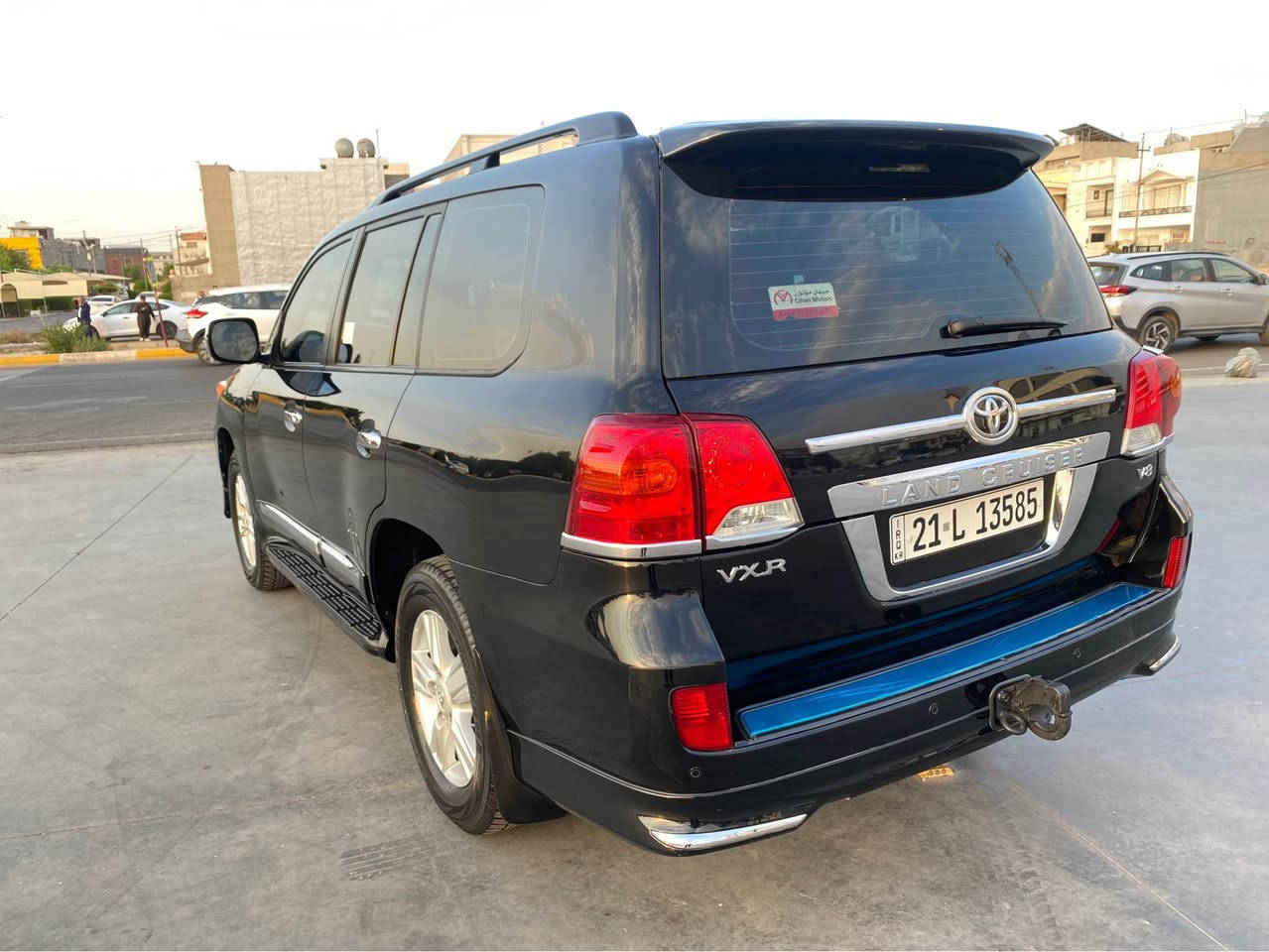تويتا لاندكروز ٢٠١٤ 
سه ياره كه تا بليى جوان و پاكه بئ سبوغه هه شت پستؤنه ١٧٣رؤشتوه گيرو مه كينه ى به شه رته نه كراوه ته وه
سه لاجه ته بريد مه ركه زى 
دوو سئ شوينى بجوكى ته عديله   قه له م كاريه
*********** أربيل, العراق
