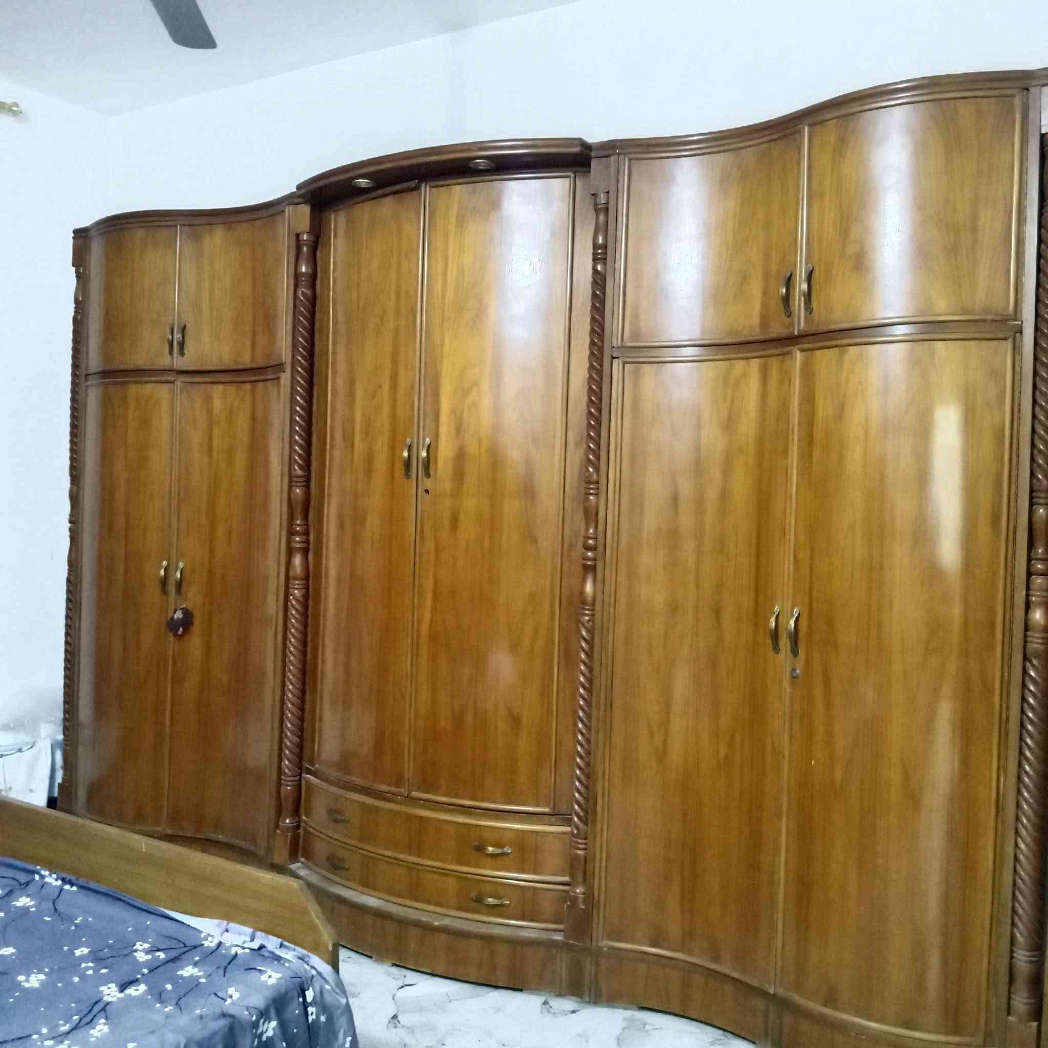غرفة نوم • جديدة • ثقيلة