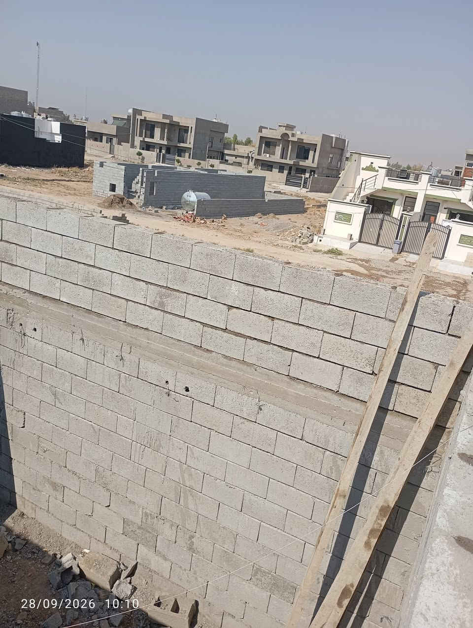 اسطه بناء متفرغ حالين الف بلوكه ب 225
***********

نص مكتوب في الصور:
- 28/09/2026 10:09
- 28/09/2026 10:10