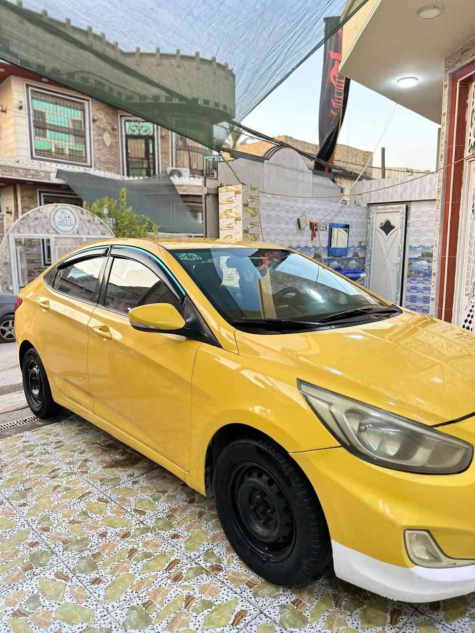 السلام عليكم 
اكسنت 2015 رقم بابل انكليزي 
وارد خليجي مكينه 1600
فول مواصفات مكفوله من الضربة 
مكينة أو كير أو حداديه كفاله
تبريد ثلج السياره جاهز أو نضيفه
السياره أحلا من الصورة مكانه بابل حي نادر 
السعر 78 
للاستفسار اكثر الاتصال على رقم 
***********
***********
