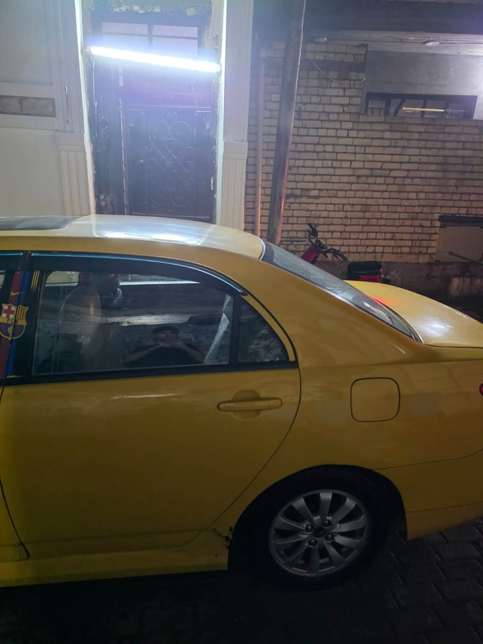 BYD G3 2013
رقم بابل انكليزي بسمي شرط التحويل

كير مكينه خير من الله 

كير عادي المرغوب 

بصمه + فتحه سقف

مصبوغه جماليه

سعر 38 وبيها مجال حك الجيه 

بغداد الحبيبيه 
*********** واتساب
