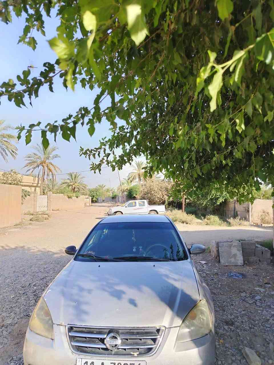 سيارة التما  نسان خليجي موديل 2005  نضيفه تبريد شغال شرط  تحويل ريدها 50 بيها مجال  ***********
