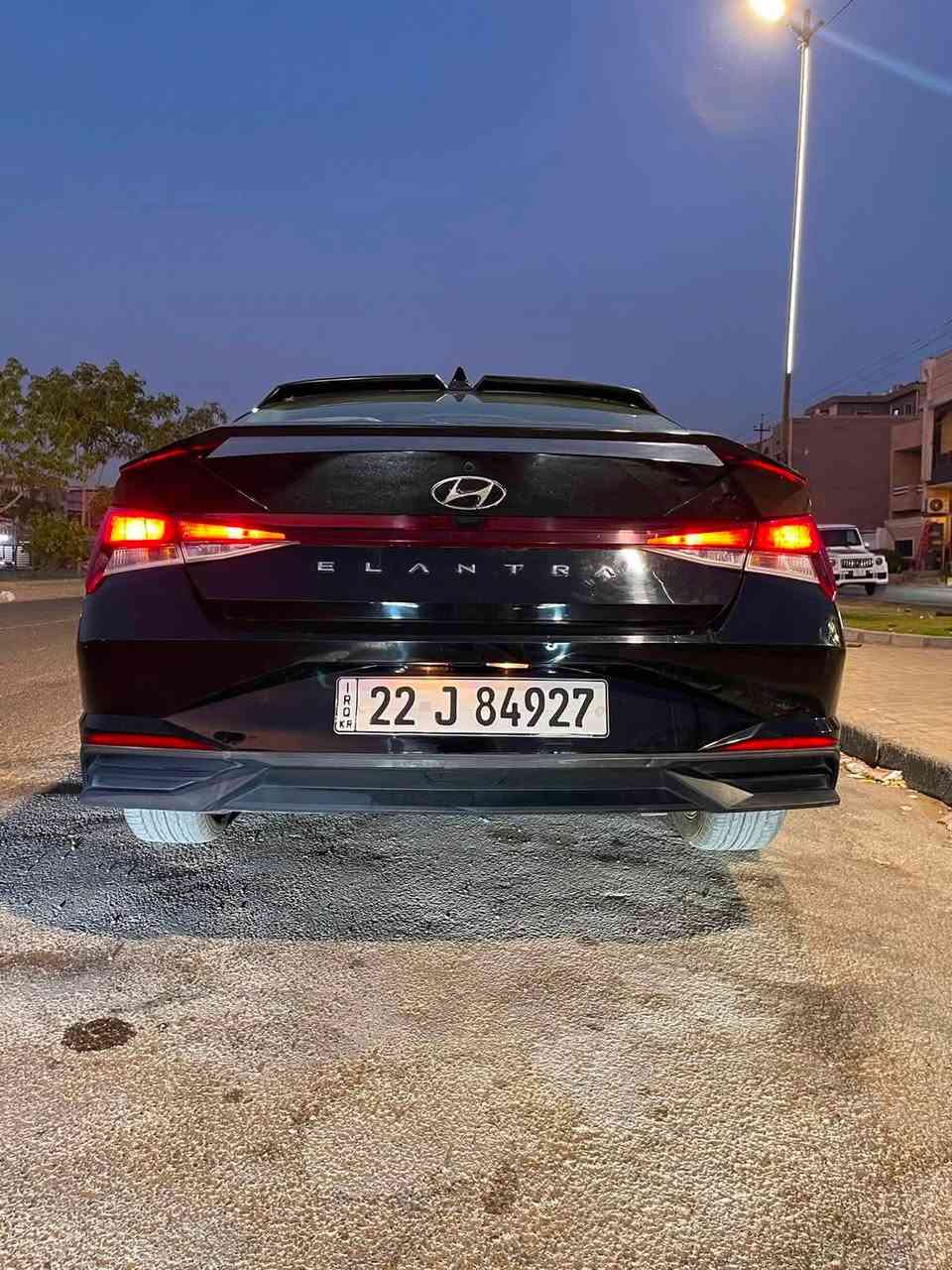 النترا امريكي موديل 2022
حادثها جاملغ وبنيد بدون دواخل 
🔴 شاشة جبيره كار بلي 
🔴 كيجات سبورت 
🔺رادار 
🔺كاميرا أمامي تحديد مسار
🔺 اوتو ستوب 
🔺 حساس خلفي 
🔺كاميرا خلفي دوار 
🔺 تحكم ستيرن فول 
🔺 5 ويل كب 
🔺 شباك كروم اصلي 
🔺 حواجب led احمر 
🔺 عدسات زد سكاي 
🔺 3 وضعيات قياده 
🔺 تبريد تدفئة بلاد شركة 
🔺 تخم تاير و باتري جديد 
🔺 عليها أدامة كامله و نانو سيراميك 
🔺 مكينه 2.0 دوش 
🔺 رقم اربيل بأسمي شرط تحويل 
السعر 120$ وبيها مجال 
مكاني بغداد حي الجهاد 
***********
