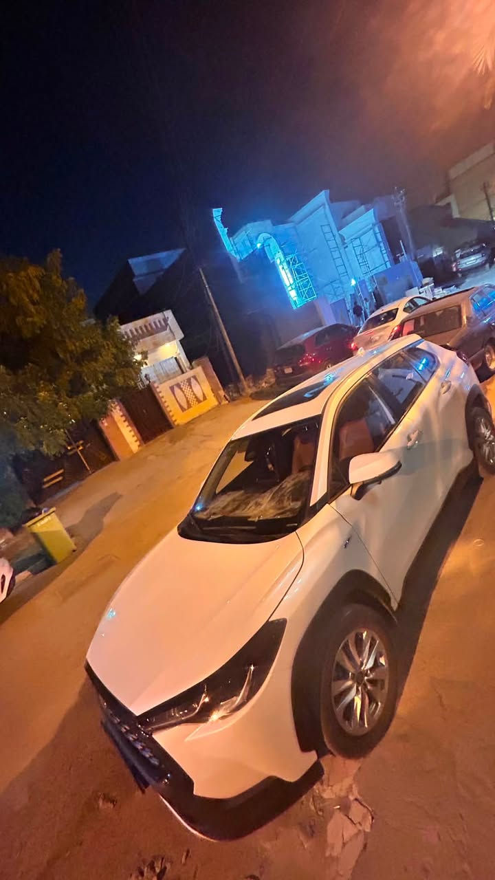 السلام عليكم كورلا كروز  موديل 2024
رقم بغداد باسمي 
كلين 
كشنات جلد تحكم كهربائي
سقف بانوراما 
مثبت سرعه 
شاشه كاربلاي
مانع انزلاق
3 انضمه قياده 
نضام EV mode
بريك قبل الاصطدام 
هاند بريك بصمه
التحكم بدرجات.الايت الأمامي 
تحديد مسار 
مثبت سرعه 
نضام اوتو هولد 
وبعد بيها مواصفات 

السعر ١٧٥  ورقه وبيها مجال 
 
للاستفسار ***********
