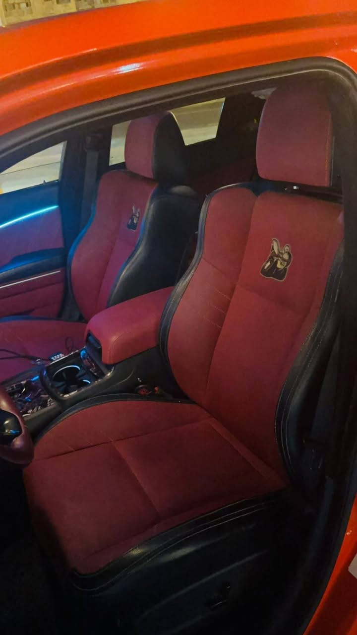 🔥 للبيع جارجر سكات باك وايت بدي اصل  2020 🔥
🟠 اللون: برتقالي مميز
✅ الممشى: 157 ألف كم
✅ محرك 6.4 HEMI V8
ملاحظة السياره مبدل محرك كصه  5700 
✅ مقاعد جلد
✅ تشغيل ودخول بصمة 
✅ سقف روز رايز (نجوم)
✅ إنارة محيطية داخلية
✅ إنارة خارجية متغيرة الألوان
✅ السيارة بحالة ممتازة 

📌 الضرر: بنيد
للتواصل ***********
السعر 230 وبيها مجال 
مكان السياره الفلوجه
