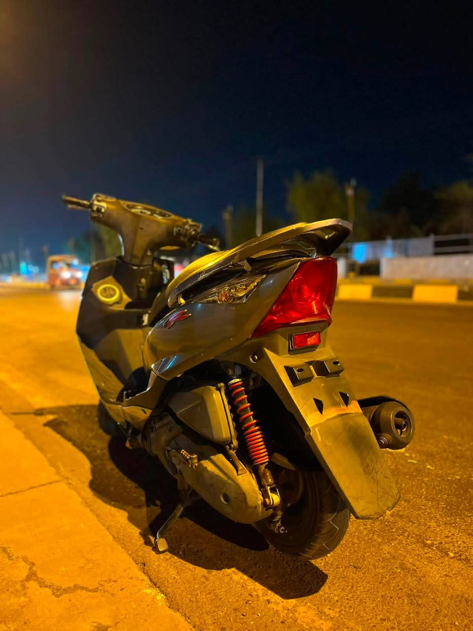 سلام عليكم دراجه ثعلب gtr 140 للبيع كفاله عامه قبل شهرين نازله من الرمبه جيب فيتر وياك وافحص كهربائيات شلعه معدل الكفرات ختم واحد السعر 950 وبيها مجال حك الجيه اوراقها كامله رقمي *********** الشراي يتواصل وياي او يتصل ع الرقم
