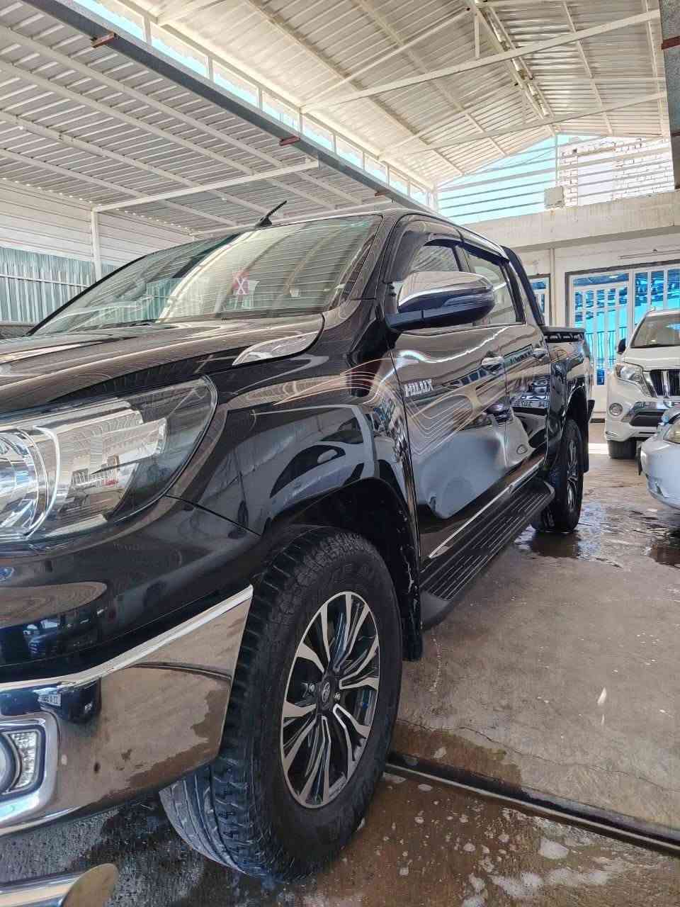 هايلكس فور ويل 
شرط كير ومحرك 
مكفولة من الصبغ
بارد قليل باب الخلفي 
صدر وتايرات جدد
ماشية 115 
شركة سيد نهرو 
فول مواصفات 
للبيع السعر 
المكان صلاح الدين 
للاستفسار ***********

