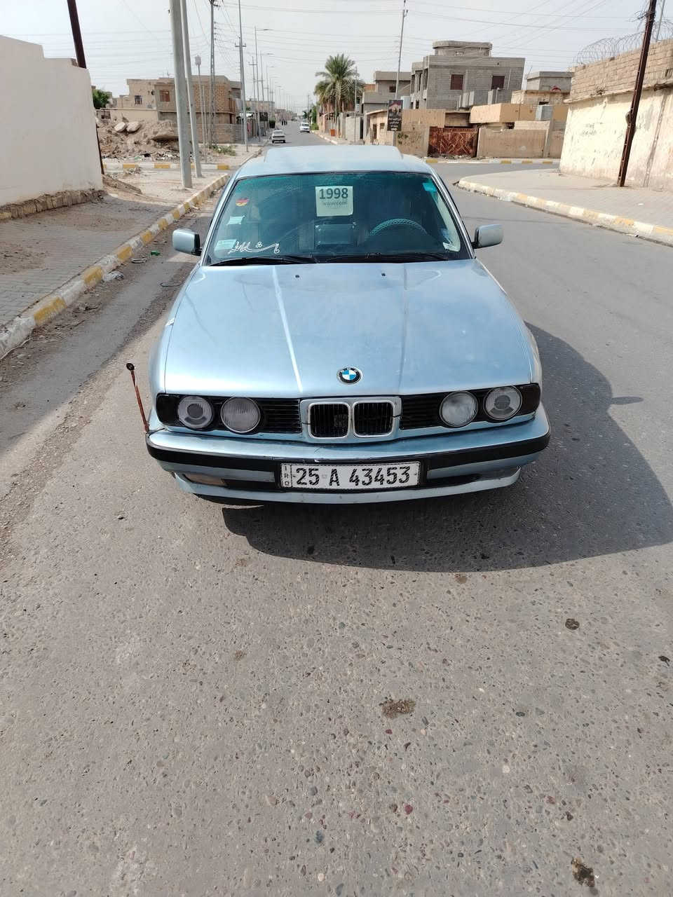 بي ام دبليو • سلسلة ٥ • تفاصيل ناقصة