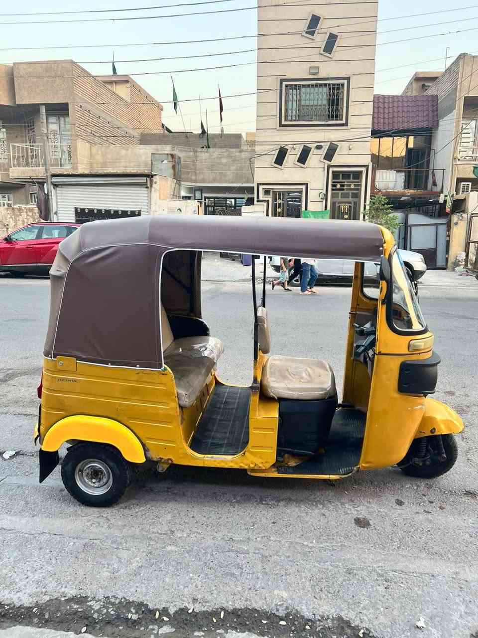 تكتك 20 شهر 12
مرقم انكليزي بغداد باسمي مكينه لا تنقص ولا تبخر وضربه بالصفحه يسره بالصوره ، دوس بلاد وصور هم موجوده كلشي موضح سعر / سته و ربع ، وبيه مجال بسيط مكاني بغداد بياع 
***********
