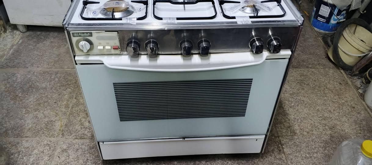 طباخ عشتار عراقي 5 مشاعل
السعر 220 بي مجال قليل 
العنوان بغداد البلديات الضباط بظهر مدرسه زين القوس 
تواصل خاص او اتصال او وتساب ***********
