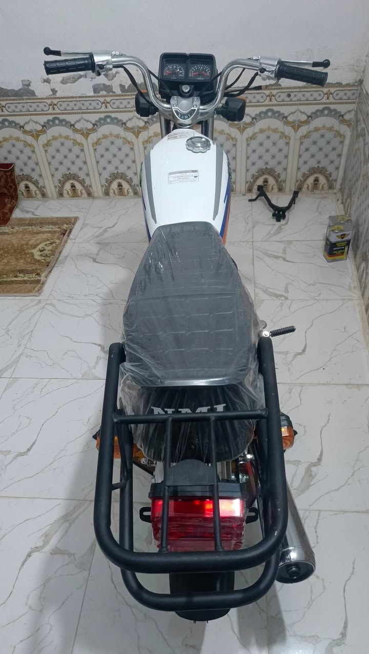 سلام عليكم دراجه للبيع أقره تفاصيل إلا تخابر لو تراسل فدوه اروحلك دراجه تعمير صاله 5ايام شاصي 22 نامه شلامجه سعره 1و300وبيه مجال رقم تلفوني  ***********

نص مكتوب في الصور:
- CAMON 30  23mm f/1.8 1/50s ISO626
