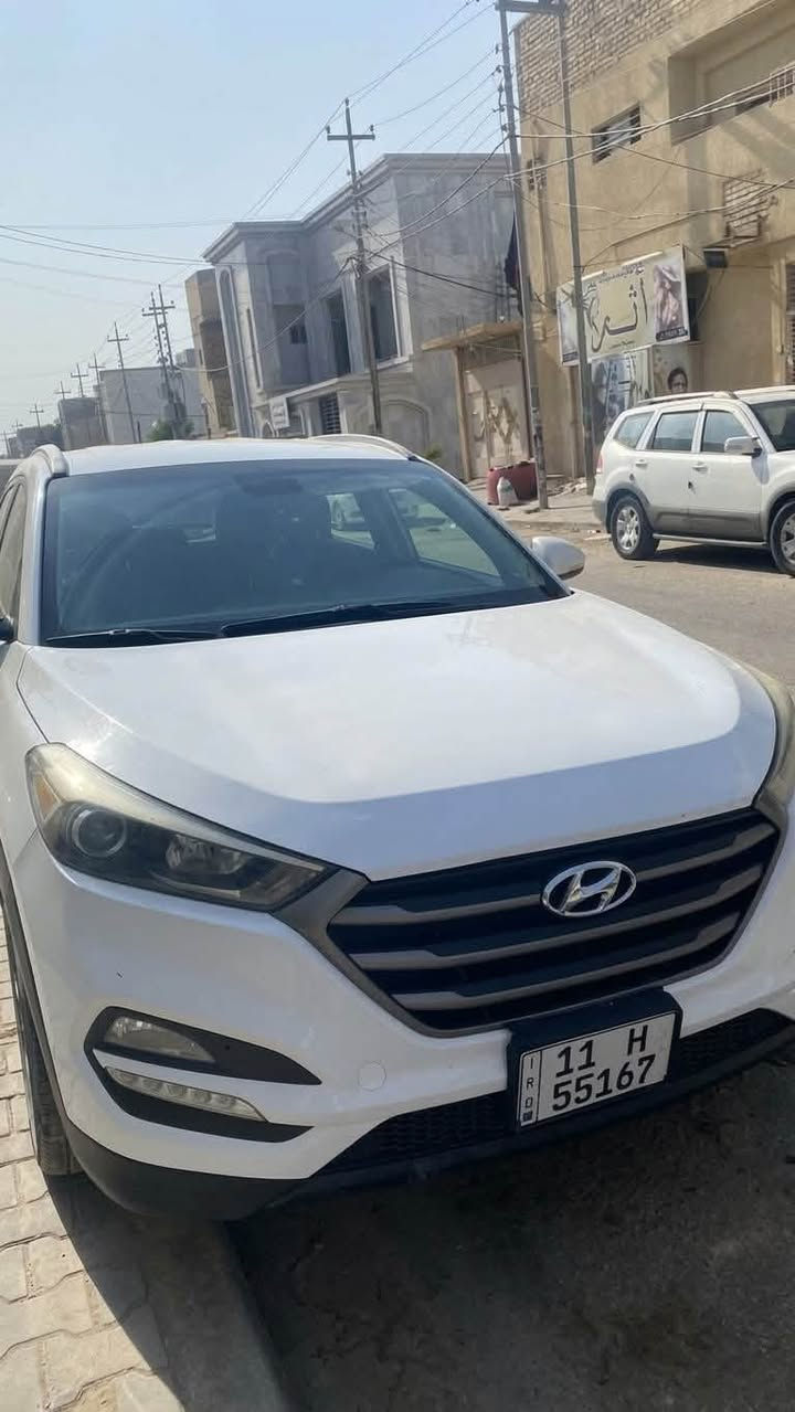 للبيع توكسان 
امريكي 17
محرك 1.6 تيربو 
فول مواصفات بصمة عدا فتحة 
بيها شبر بالبنيد فقط والباقي كفاله 
رقم بغداد انكليزي باسمي
السعر 135 وبيها مجال 
للاتصال ‭***********‬
