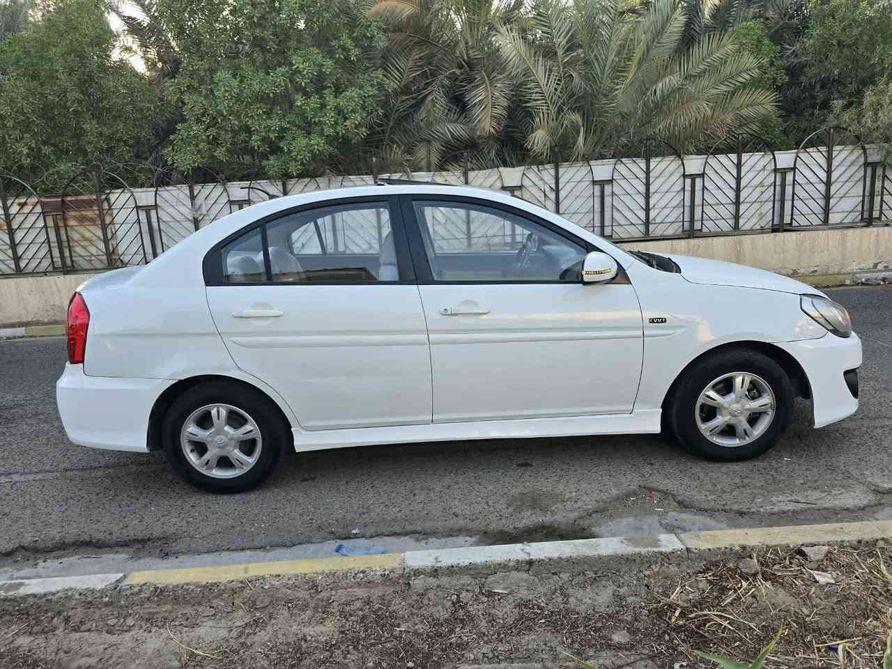 السلام عليكم ..اكسنت موديل 2011شركه العامه..
الون ابيض ..مكينه 1600دوش...
بيه قطعتين صبغ وبنيد تبديل ..مكفوله لغود شواصي دواخل .
وسوناره وياه ..شاشه كامره فتحه..تبريد تخم تاير السياره جازه من.
العاميه للدعاميه ..رقم بغداد دولي هزه جديده بسمي،...تحويل مباشر ...بيه ملاحضات بسيطه..
السعر (77$)والشراي يدلل .العنوان بغداد الكرخ شهداءالسيديه .
قرب تقاطع درويش..ولتفاصيل اكثر الاتصال على الرقم 
***********...علي ..تحياتي للجميع...
