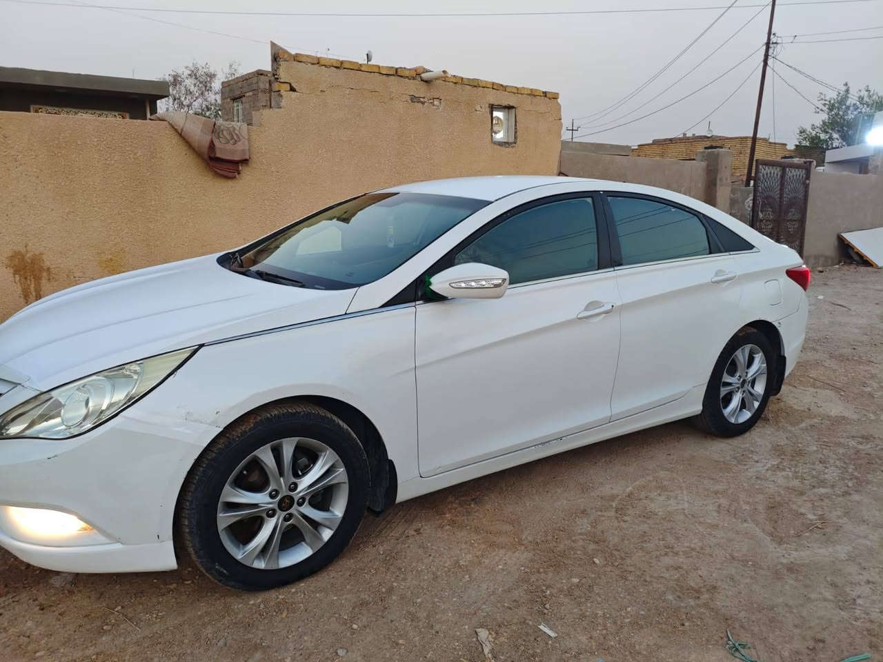 سلام عليكم سوناتا خليجي سونار بل منشور
سياره جديده وجاهزه ***********
مكينه 2000 اربع حساسات دوش
