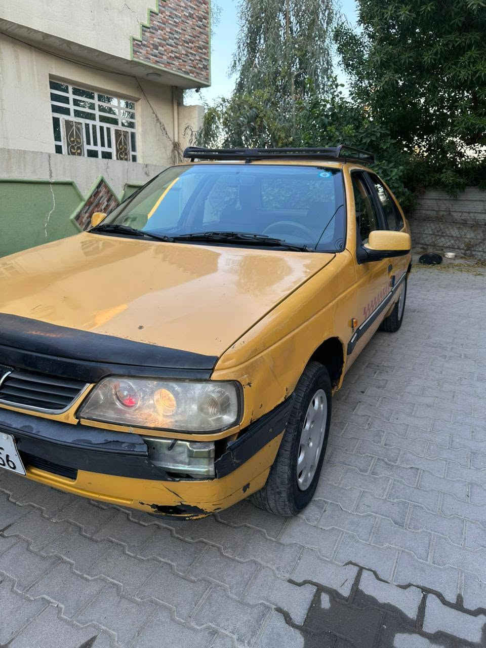 بيجو لميس 405 مديل 2013 رقم بغداد انكليزي سياره نظيفه نصبتها كلش حلوه مكينه وكير مكفوله كشرها شوفت عينك بدون خياسات على وضعها لبلادي صدرها جديد داريم شفتات جدد اصلي  جامه اماميه جديده بلاديه علمود هزه  اغلب غراضها جدد اصليه مامشتغل تكسي  بيها مال بيت فقط  نقصها تبريد ماعرف غراضه كامله من اخذتها فاتحيها وتاركيهن ماعرف شنو بضبط ومشط ستيرن قبل شهرين ونص  اشتريت جديد وشديته  وقبل سبوع كام يطلع صوت ورجه خفيه مكان سياره بغداد تحويل مباشر ثاني يوم  سعرها 25 وبيها مجال  تجي وتشوف بعينك  وتدلل  
***********
عبدو الكردي
