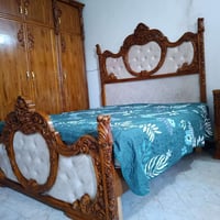 غرفه خشب صاج   جربايه سرسرين وصاحبه الغرفه طابكتهن عادي تصير مال نفرين...