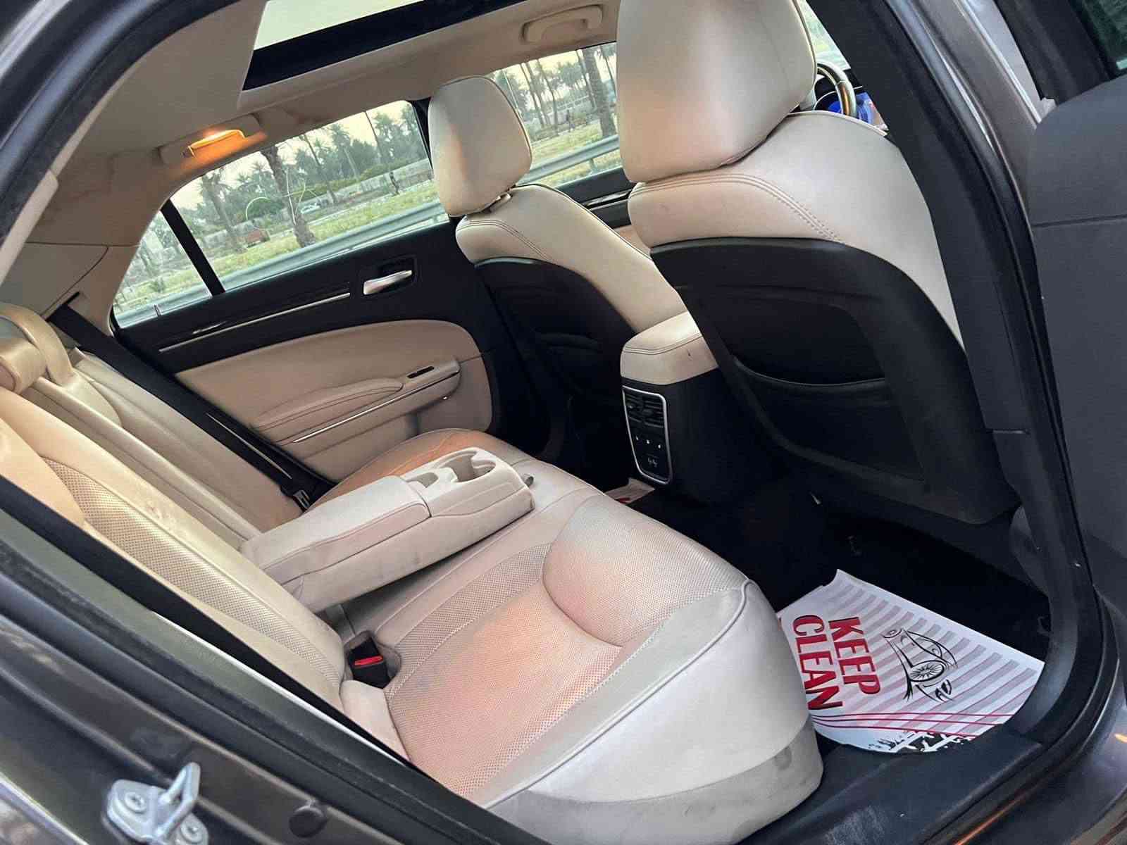 السلام عليكم
للبيع كرايسلر C300 اوباما 
2017 معلايه 2022 ماشيه  100mi رقم ذي قار باسمي الدولي شرط التحويل هزه جديده V6/3600
تو ويل
حادثهه قطعتين فقط صور مرفوقه

السياره جاهزه من كل نقص 
حداديه تخم تاير تدفئه تبريد كله جاهز
المواصفات/
كير ماوس 8 نمر
بانوراما قطعتين
تشغيل عن بعد
كشنات تدفئه تبريد
كشنات كهرباء جلد اسود
لايت زينون عدسه
شاشه كبيره تدعم كاربلي
بصمه تشغيل وأبواب
خزن ميموري
كامرا خلفيه
ستيرن كهرباء
تبريد قطعتين
تحكم ستيرن جهتين مع مثبت سرعه
مري كهرباء
برده خلفيه كهرباء
ويل18 بلادي
باقي المواصفات معروفه
السياره جاهزه ومال جناي 
سعرها 155 وبيه مجال 
مكاني ذي قار/ سوق الشيوخ
***********
