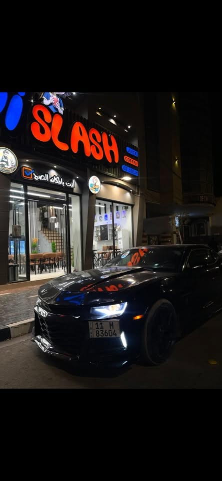كمارو 2015 بجم محدث 2021 للبيع بيها بارد بين باب الصدر والجاملغ الامامي ورش خفيف بالجاملغ الخلفي  سيارة حلوه ومكفولة من دواخل وشواصي وكلشي تجي وتشوف  حداديه جديدية وباتري جديد وسيارة جاهزة سعرها 90وبيها مجال مكان السيارة حلة 
***********واتساب
