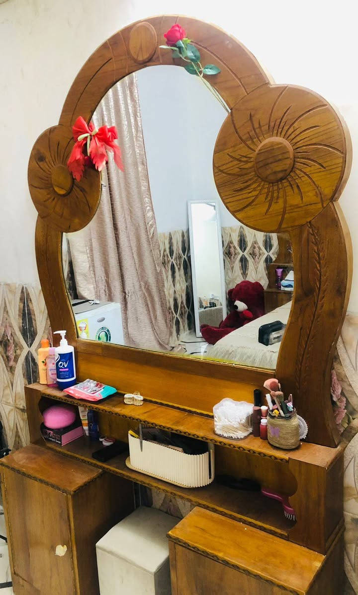 غرفه عراقي لبييع اخت الجديده ستخدام قليل سعر 450 وبيها مجال مكانها شارع ابو طالب
***********واتساب
