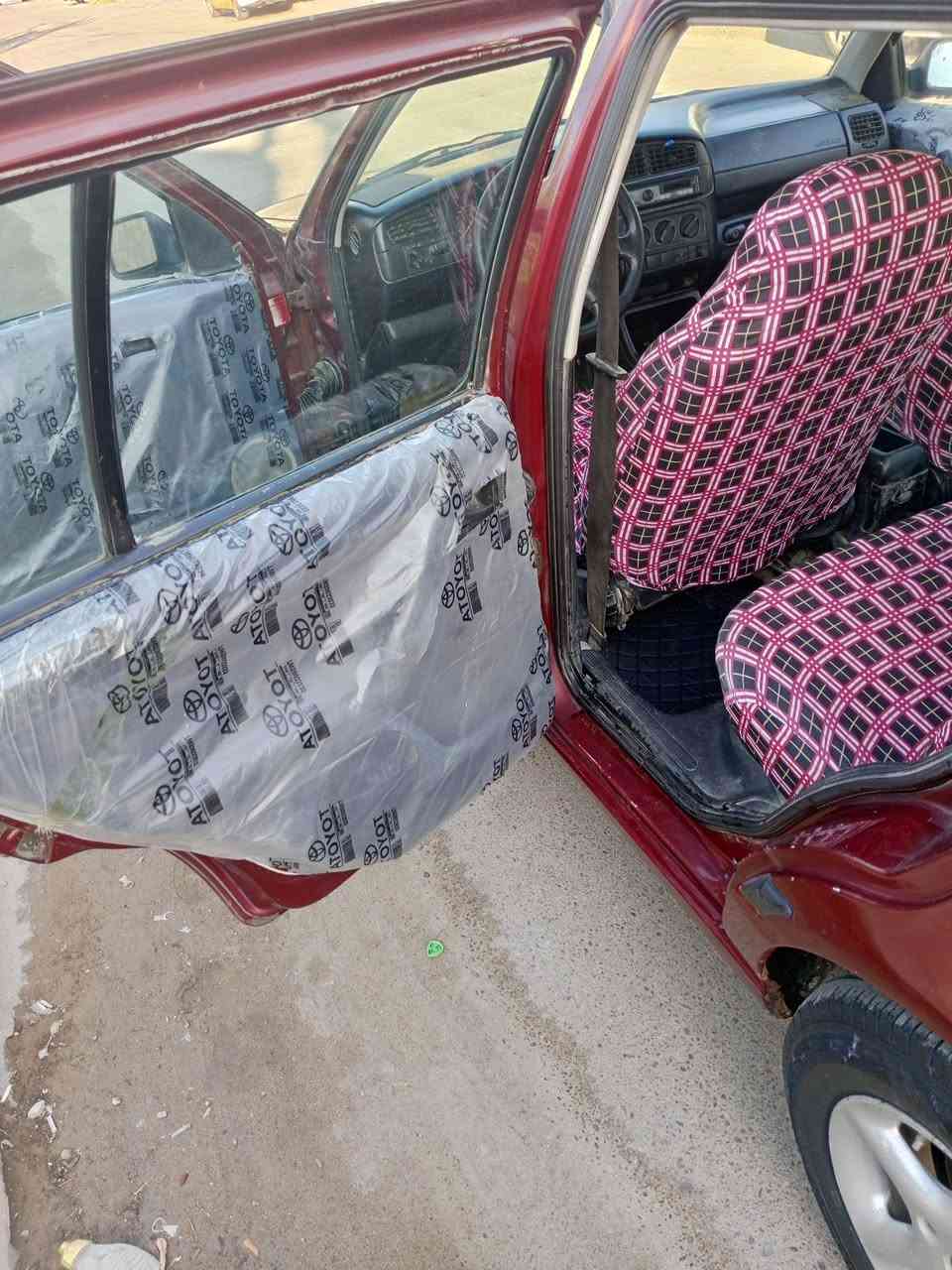 سلام عليكم كولف فنتو93بغدادبسمي جام كهرباء اربعه كيرمحرك جددتبريدثلج تخم تايرصدرنضيفات حلوه سياره السعر30مكاني بغداددوره***********
