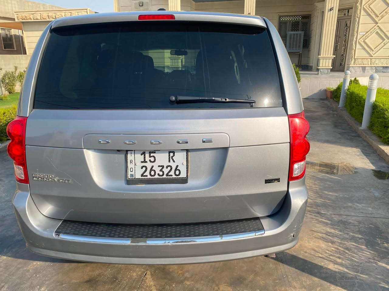 دوج كرفان ٢٠١٣ محرك ٣٦٠٠ تبريدثلج ٣ قطع
ابواب وجنطه ميكانيك
حادث بنيد وجاملغ وباب رش بدون دواخل  
٦ جام كهربائي 
شاشه ايباد وكامره 
ماشيه ٢٣٤ km
محرك شرط 
كير شرط شادله براد انسه حماوه كير 

منضومه غاز ٨٠ لتر
 
السنويه نافذه ٢٠٢٧،٨،٢٨

السياره عايزها صدر امامي وزوج تايرات 

120$ ينزل 5 $ ماتصليح صدر وتاير وترتيب 

السعر النهائي 115$ 
 
مكاني صلاح الدين العلم 
***********
***********
