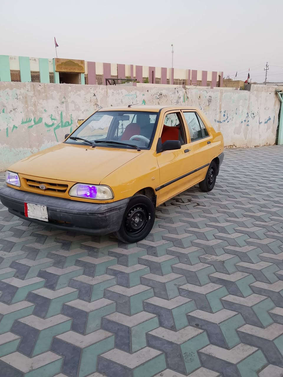 السلام عليكم شباب لبيع سايبه موديل 2017 مكفوله بس جاملغ الي وره العبري معمر سياره جاهزه مابيه نقص 
زوج تايرات جدد 
لايتات زنون 
غرفه جديده
باتري جديد
للاستفسار هاذ رقم ***********
