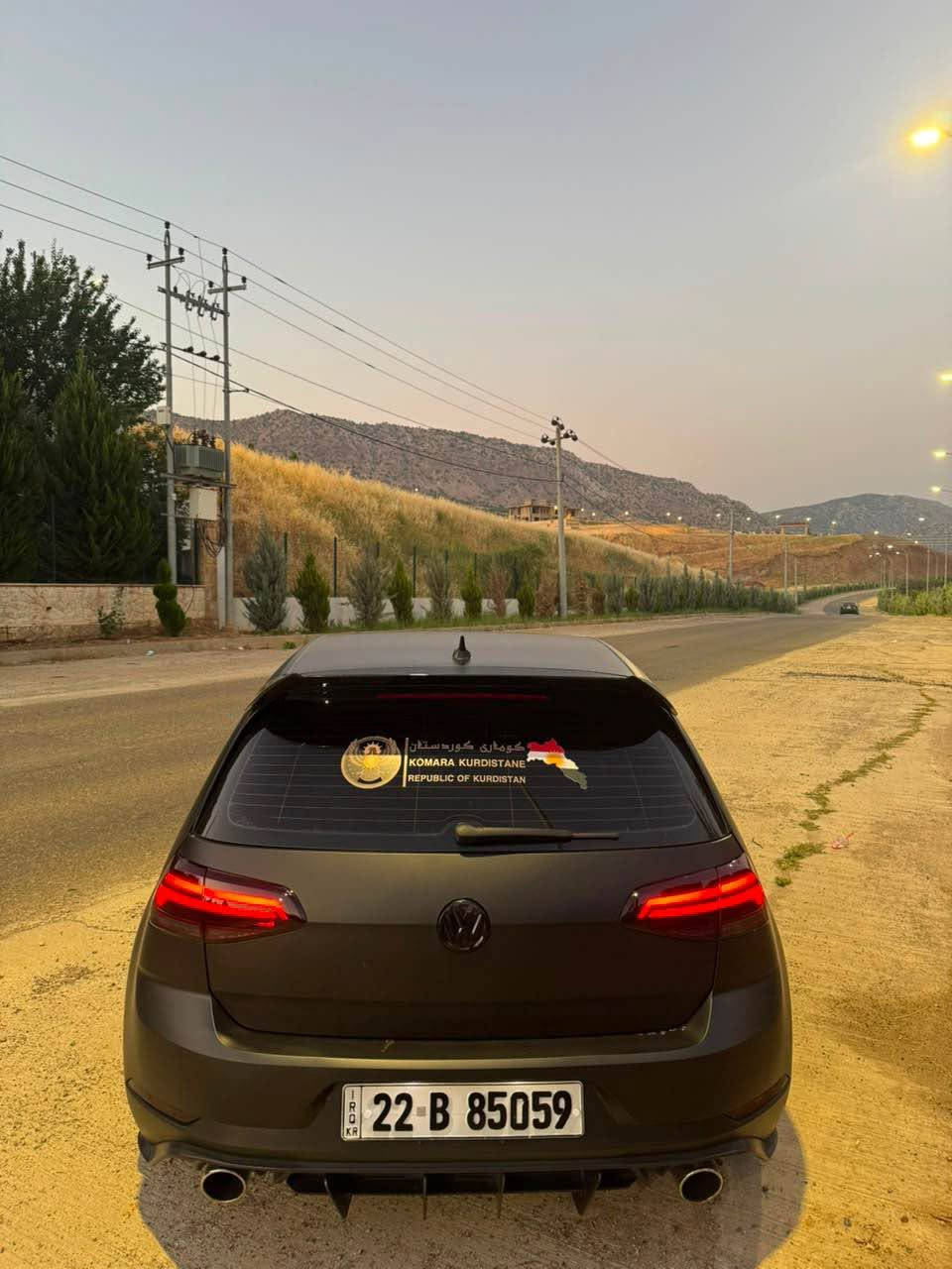 گولف Gti فول بس بئ بانوراما 
موديل 2020 سياره عام لسقه مات كريه 
كير محرك جديد 
ستيج 1 
سستم گزوز و شوطه 
4 ويل سبورتي 
3 قطع صبخ بئ شاصي 
70 هزارا يا ب ريفه جوي 
غرامه مليونه ك يا لسه ر دي سعرئ هيت خار
سعر 126$ ورقه
رقم تلفون *********** زاخو, دهوك
