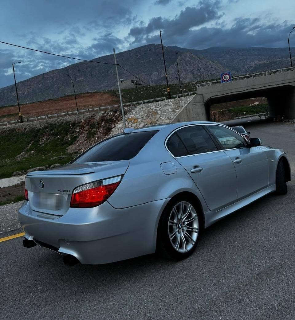 BMW M 2006sport
بی ئێم 2006 ، مەکینە 530i ، منفیس اسلی غرامە بەشەرت ، دینار مەسرەفی تێدانیە نموونەیە لەجوانی ، نرخی 85ورقە
ژ.م/***********
