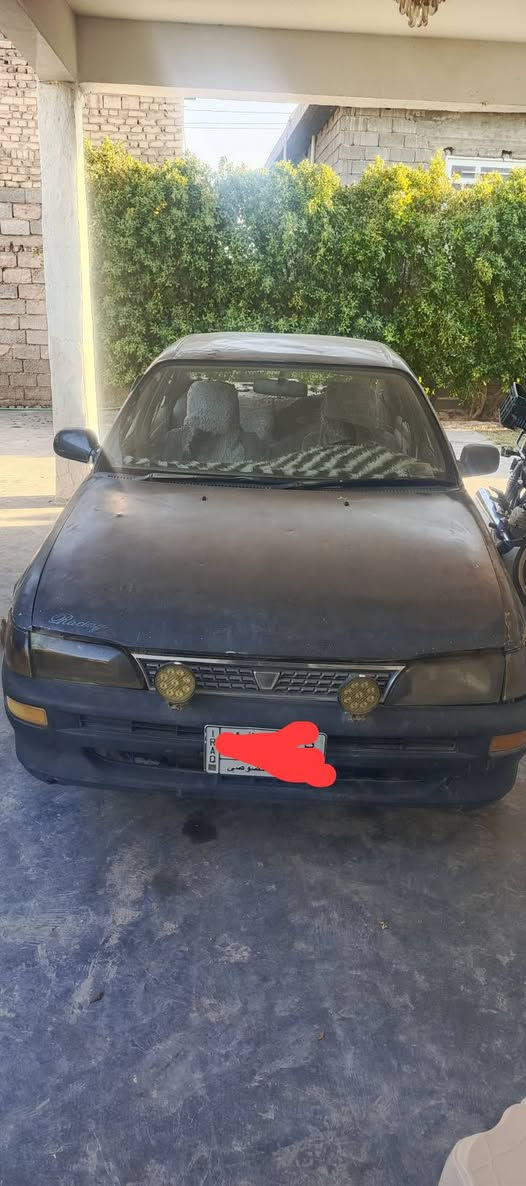 كورلا موديل 1993 سياره شغاله بس بيه نواقص 
راعيه. موجود باي وقت موجود تحويل السعر 30بيه مجال رقم تلفون *********** مكانه فلوجه منطقة السچر
