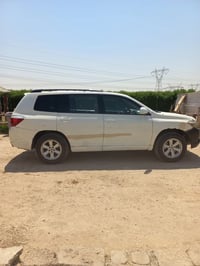 هايلندر • ٦ سلندر • ٢٠٠٨