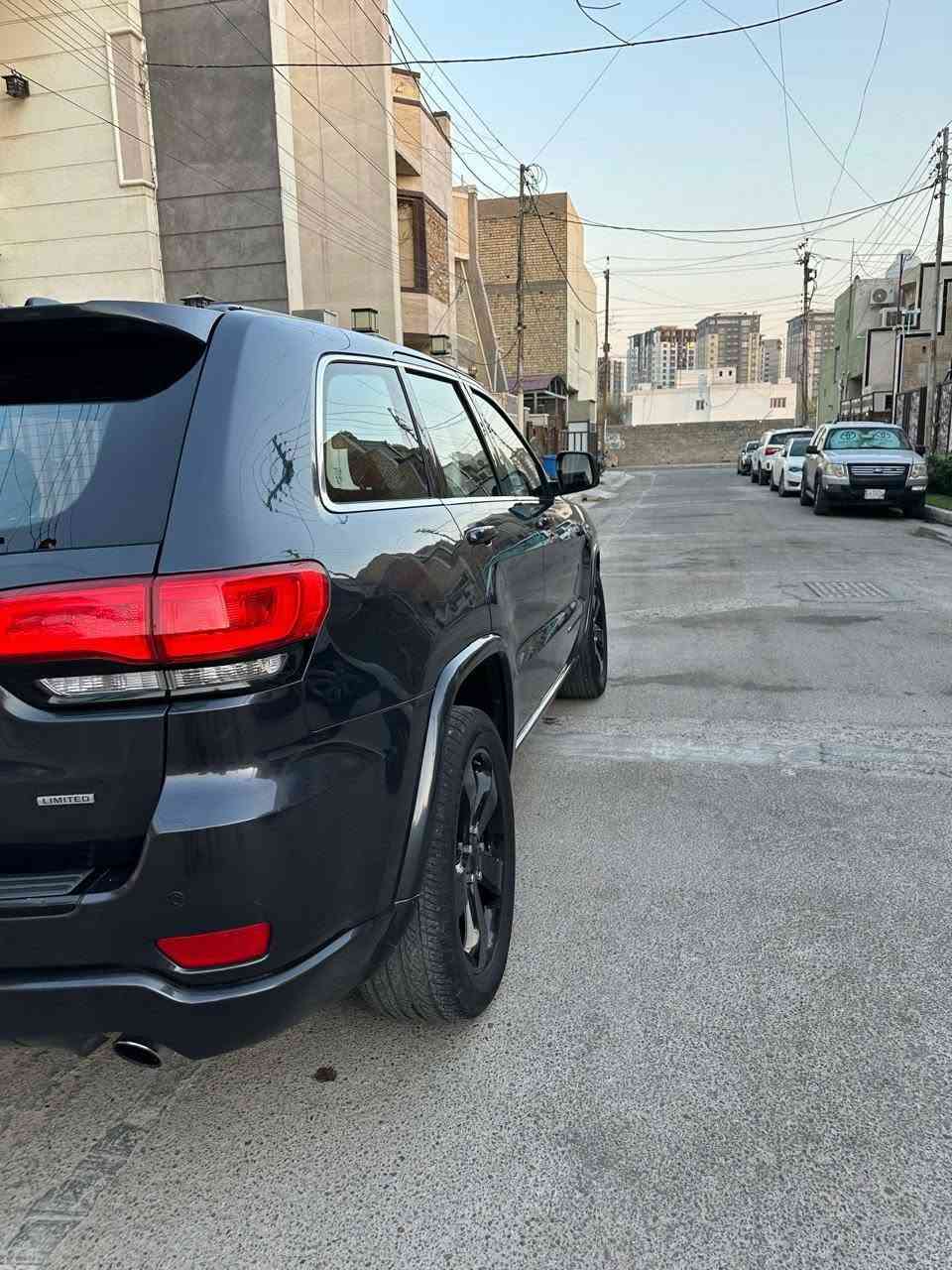 🚙 جيب (Jeep) جراند شيروكي Blacktop موديل 2015
🖤 اللون: أسود كاذب مميز

✨ السيارة نظيفة جدًا

✅ المواصفات:
• سلايد (فتحة سقف)
• LED نهاري
• ويل كب Blacktop
• كشنات جلد وكنتارة أصلية
• شاشة كبيرة
• تشغيل عن بُعد

📸 صور حادث أمريكا مرفقة وموضحة بالكامل للشفافية.

📍 المسافة المقطوعة: 133 ألف

📝 التسجيل: باسمي – رقم بغداد ألماني

📍 الموقع: بغداد – حي الحسين

🔄 أقبل المراوس حصراً مع جراند شيروكي Blacktop موديل (2023 أو 2024)، رقم بغداد، حرة.

📞 للتواصل والاستفسار:
***********
