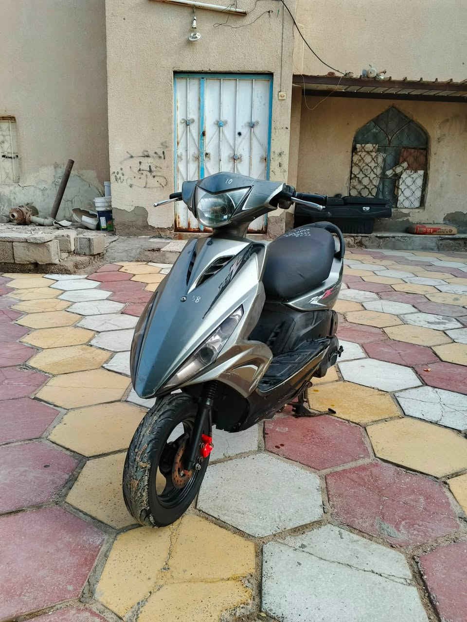 السلام عليكم ماكس مضلع كابريتر كفاله عامه كهربائيات سلف اشاير لايت هورن ما مفتوحه ولا ملعوب برغي كفرات ختم واحد ويه المكينه السعر 500 بيه مجال حك الجيه للستفسار/***********/كرمه علي
