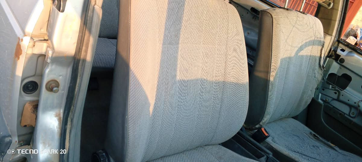 سياره باسات للبيع شرط شقاله
محرك دمعه
بطاري جديد 
صدر جدام وره جدد
السعر مليون 250 وبيه مجال 
‏‪***********‬‏

نص مكتوب في الصور:
- TECNO SPARK 20