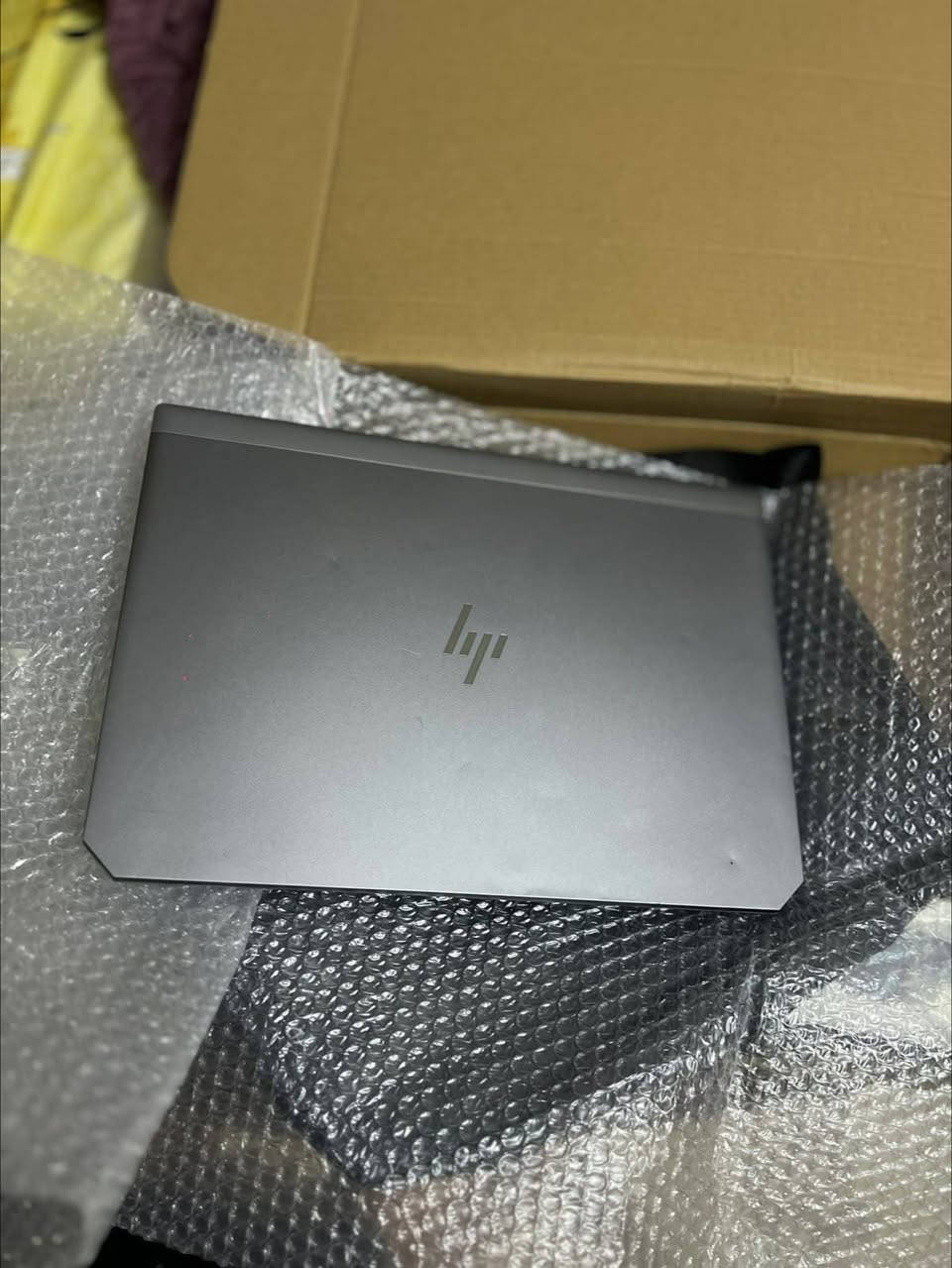 💻 HP ZBook 15 G6
🔥 محطة عمل احترافية مناسبة للمهندسين والمصممين والبرامج الثقيلة
المعالج: Intel Core i7-9850H الجيل التاسع | فئة H ⚡
الرام: 16GB DDR4
التخزين: 512GB SSD
كرت الشاشة: NVIDIA Quadro T1000 4GB 🎮
الشاشة: 15.6 بوصة FHD
💪 إمكانياته واستخداماته:
✔️ والبرامج الهندسية AutoCAD
✔️ SolidWorks 3D Modeling
✔️ التصميم والجرافيك
✔️ Photoshop وIllustrator
✔️ والمونتاج Premiere Pro

كارتون باله اوربي
550الف
***********
