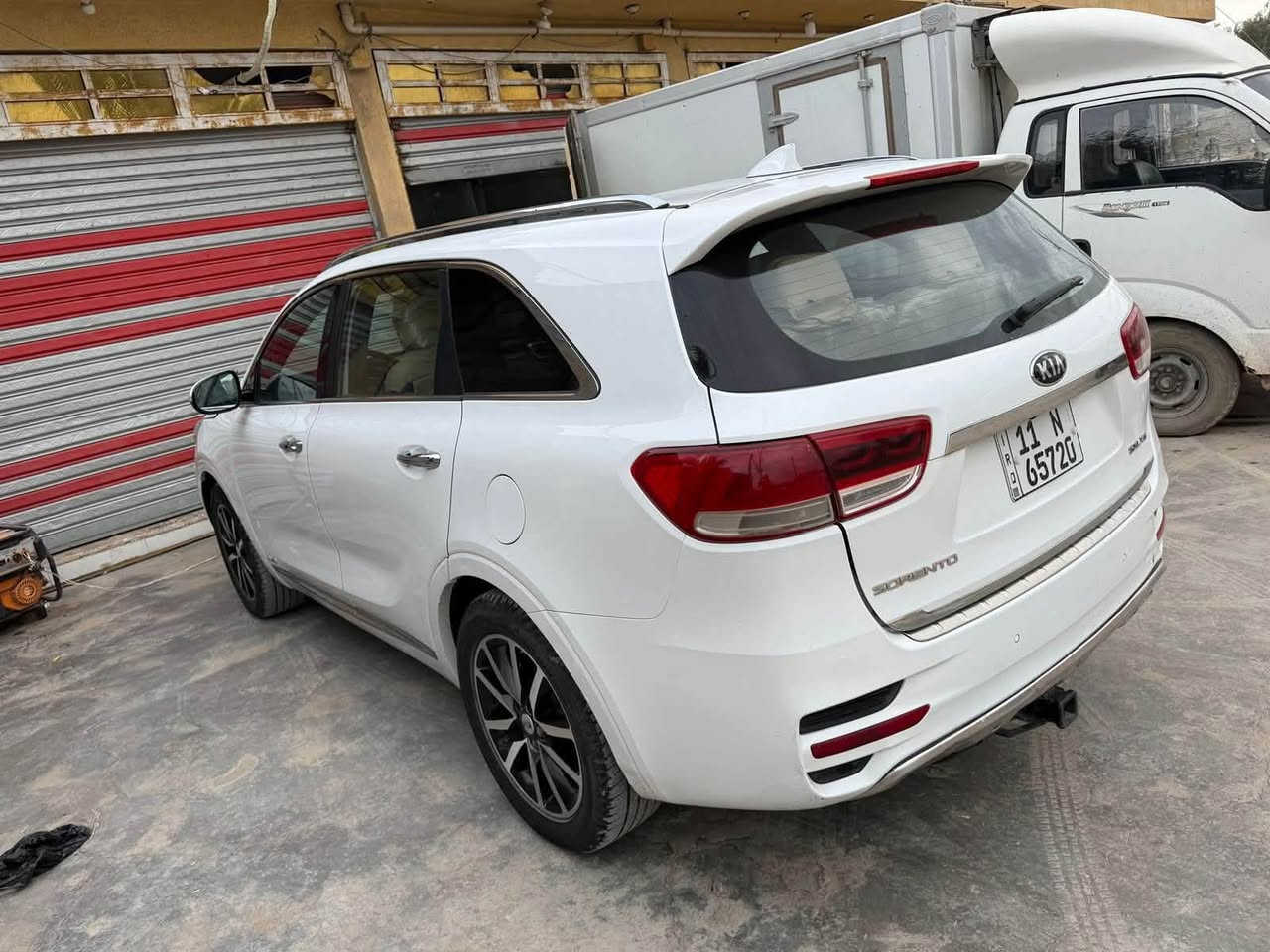 السلام عليكم
🚘 كيا سورينتو 2016 SXL فل مواصفات

🔥 فئة SXL

🔹 محرك V6 3.3

🔹 قير أوتوماتيك 6 سرعات

🔹 7 ركاب

🔹 جلد Nappa فاخر

🔹 فتحة بانوراما

🔹 كراسي كهرباء وذاكرة

🔹 تبريد وتسخين كراسي أمامية

🔹 تسخين سكان

🔹 شاشة 8 إنچ

🔹 كاميرا خلفية

🔹 نظام صوت Infinity

🔹 باب خلفي كهربائي

🔹 مرايات طي كهربائي

🔹 جنوط 19

🔹 حساسات ومواصفات أمان متكاملة

🔹 مثبت سرعة

🔹 تحكم سكان

🔹 3 صفوف

سورينتو SXL يعني أعلى فئة ومواصفات كاملة 🔥

السيارة نظيفة ومناسبة جداً  

العنوان واسط كوت ***********
