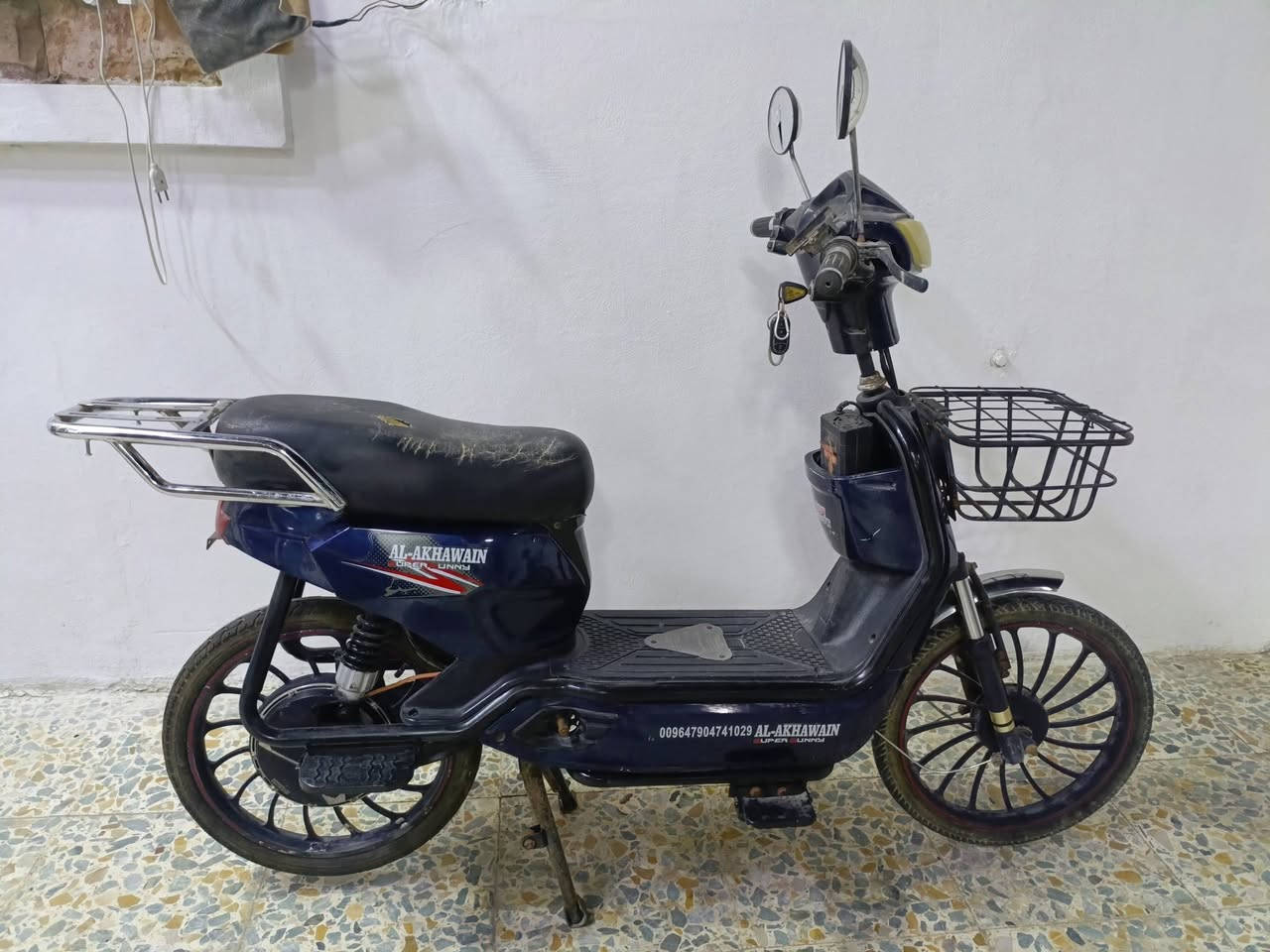 للبيع دراجه شحن سعر 150 بدون بطاريات استفسار *********** شغاله من كل شيء بس بطاريات يراد لها
