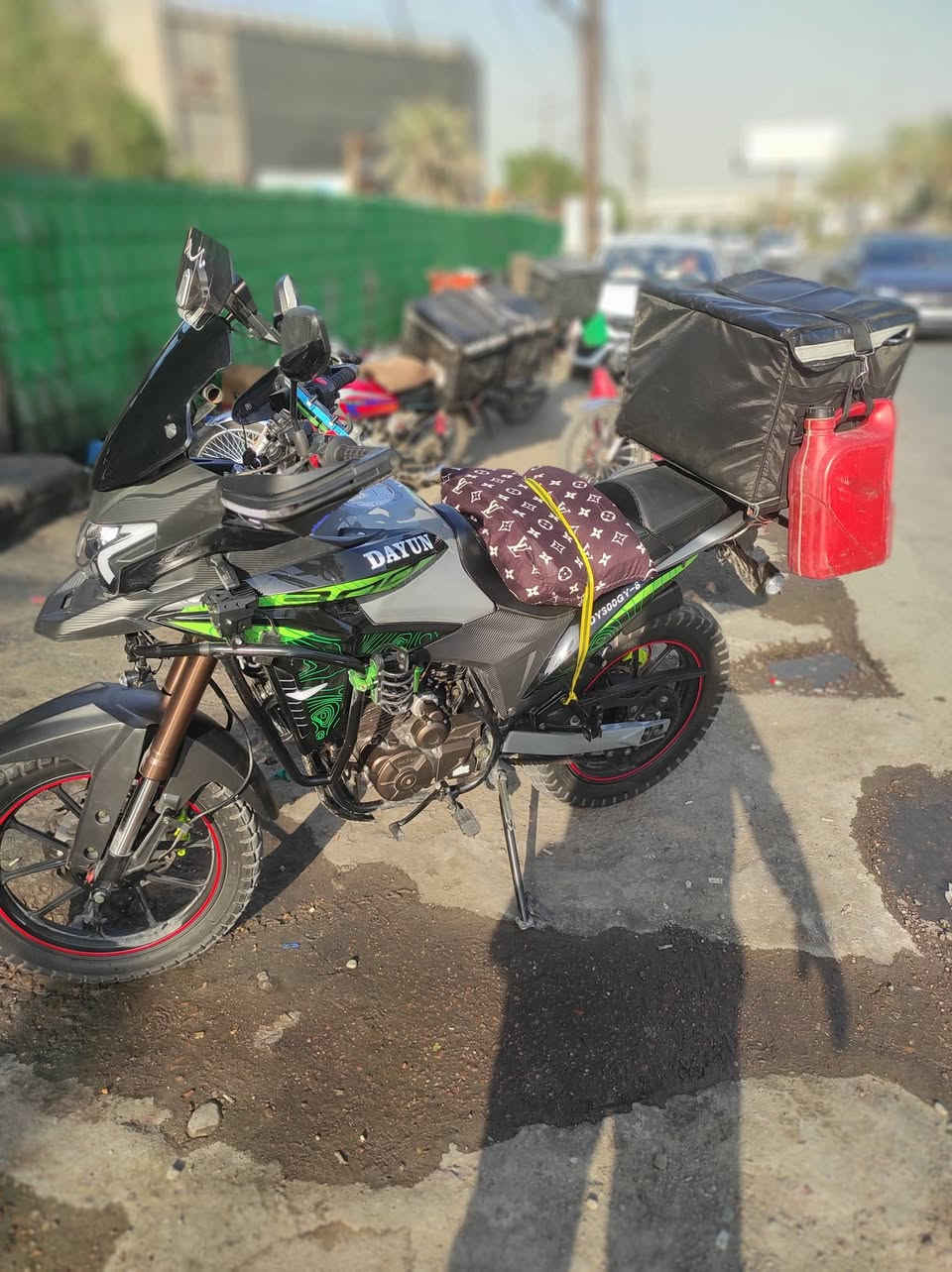 سلام عليكم مديل ٢٥ طلعه بل ٢٦
 دراجه مكفوله كماله عامه ٥ الف ماشيه 
بعده عله وضع شركه 
سعر ٣٥٠٠
بيه مجال بصيط كلش 
تحويل ثاني يوم 
او اذا اكو مراوس دايوان جبلي ٢٥ جوه بس كون نضيفه 
مو ربه كامز 
راوس ويه لحد غني بسعر 
لن معروفات سعره 
تواصل وتساب موجود 
***********
