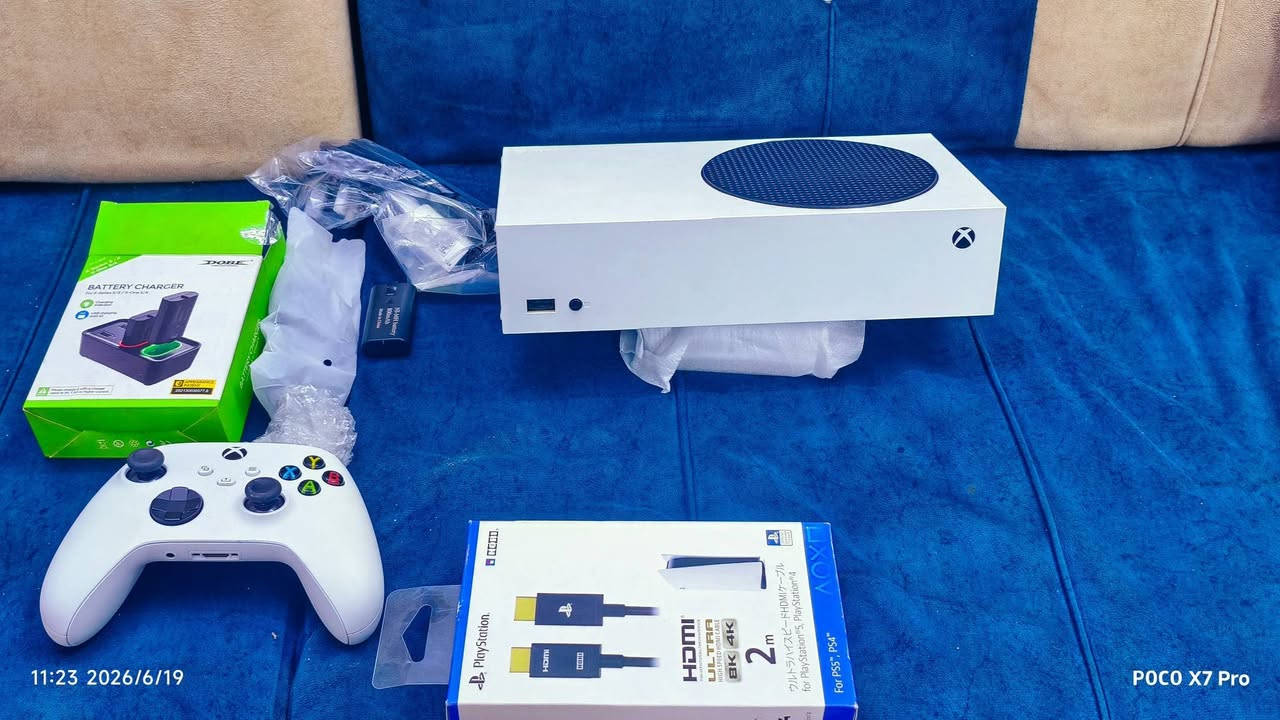 اكس بوكس سيريس اس • اشتراك جيم باس • يو بي اس ٨٥٠