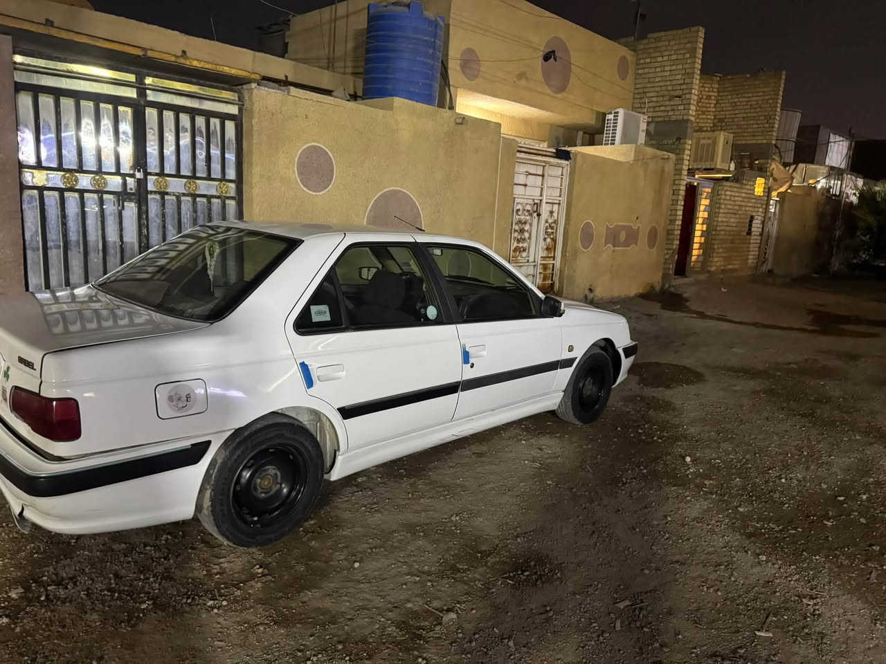 بيجو بارص مديل 2021السياره بيه ملاحضات ينرادله برد بس المكانات الموضحه بل صوره كير مكينه مكفول العنوان مدينه الصدر /***********السعر 60 وبيه مجال
