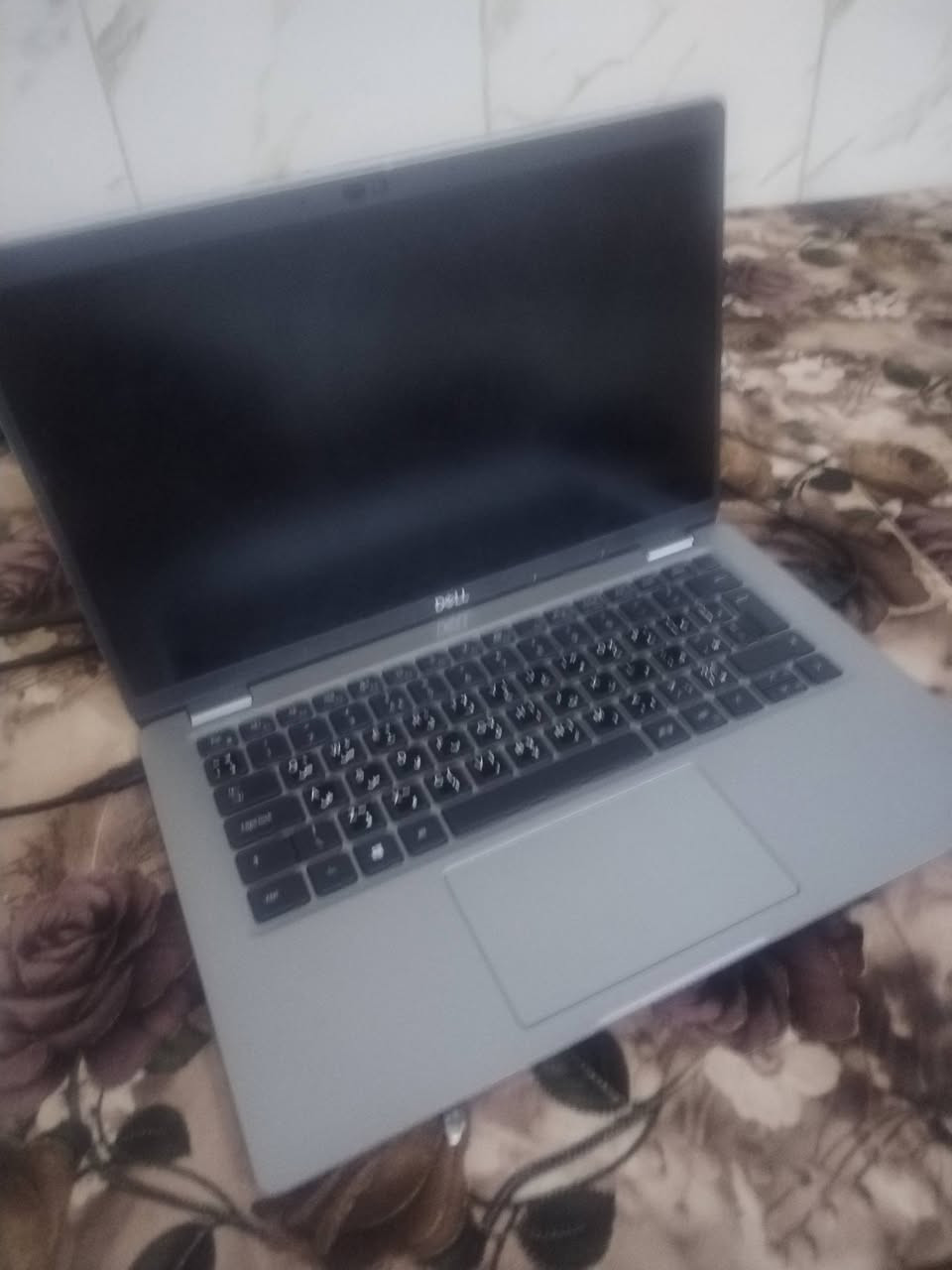 💻 Dell Latitude 5430 | خفة وأداء عالي ✨
​إذا كنت تبحث عن لابتوب يجمع بين القوة، الخفة، والاعتمادية للأعمال، الدراسة، والتنقل اليومي، فهذا الجهاز خيارك المثالي!
​⚙️ المواصفات الفنية:
​المعالج (Processor): Intel® Core™ i7 (الجيل الحادي عشر - 11th Gen) لأداء قوي وسريع.
​الذاكرة العشوائية (RAM): 8 GB.
​التخزين (Storage): SSD بسعة 256 GB (سرعة فائقة في التشغيل ونقل البيانات).
​كارت الشاشة (GPU): سعة 4 GB.
​الشاشة (Display): 14 بوصة بدقة عالية ورؤية مريحة.
​الوزن: خفيف جداً وسهل الحمل والتنقل.
​🔥 مميزات الجهاز:
​🔋 بطارية ممتازة تدوم لساعات عمل طويلة.
​⌨️ لوحة مفاتيح مريحة وسلسة في الكتابة والطباعة.
​🔌 منافذ متكاملة: (Thunderbolt / USB / HDMI / LAN) لتوصيل كافة ملحقاتك بسهولة.
​🔒 تصميم متين وأمان عالي مخصص لمنظومة الأعمال والاستخدام المكثف.
​📌 مناسب لـ:
أعمال الشركات والمكاتب | الدراسة والبحوث | المهام اليومية والتصفح | البرامج المكتبية والتنقل الدائم.
​📞 للطلب أو الاستفسار يرجى التواصل عبر الرقم:
***********
