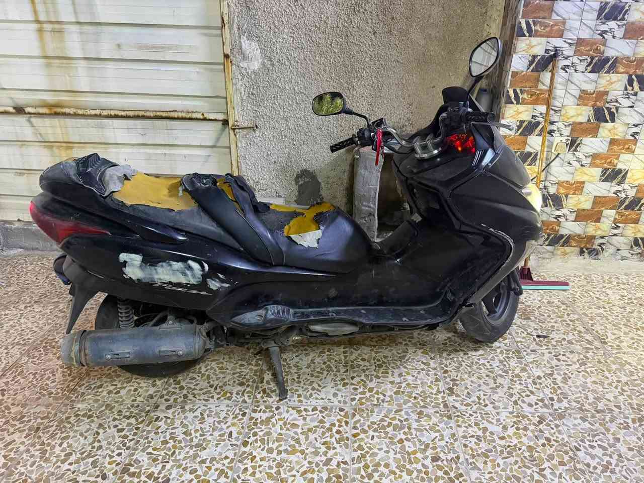 السلام عليكم فوزه صفر 8  عميه بلاد
كايمه وبيه نواقص  بس شغاله مابيه شي 
بيع او مراوس بدراجه اصغر 
مكاني زعفرانيه
***********
